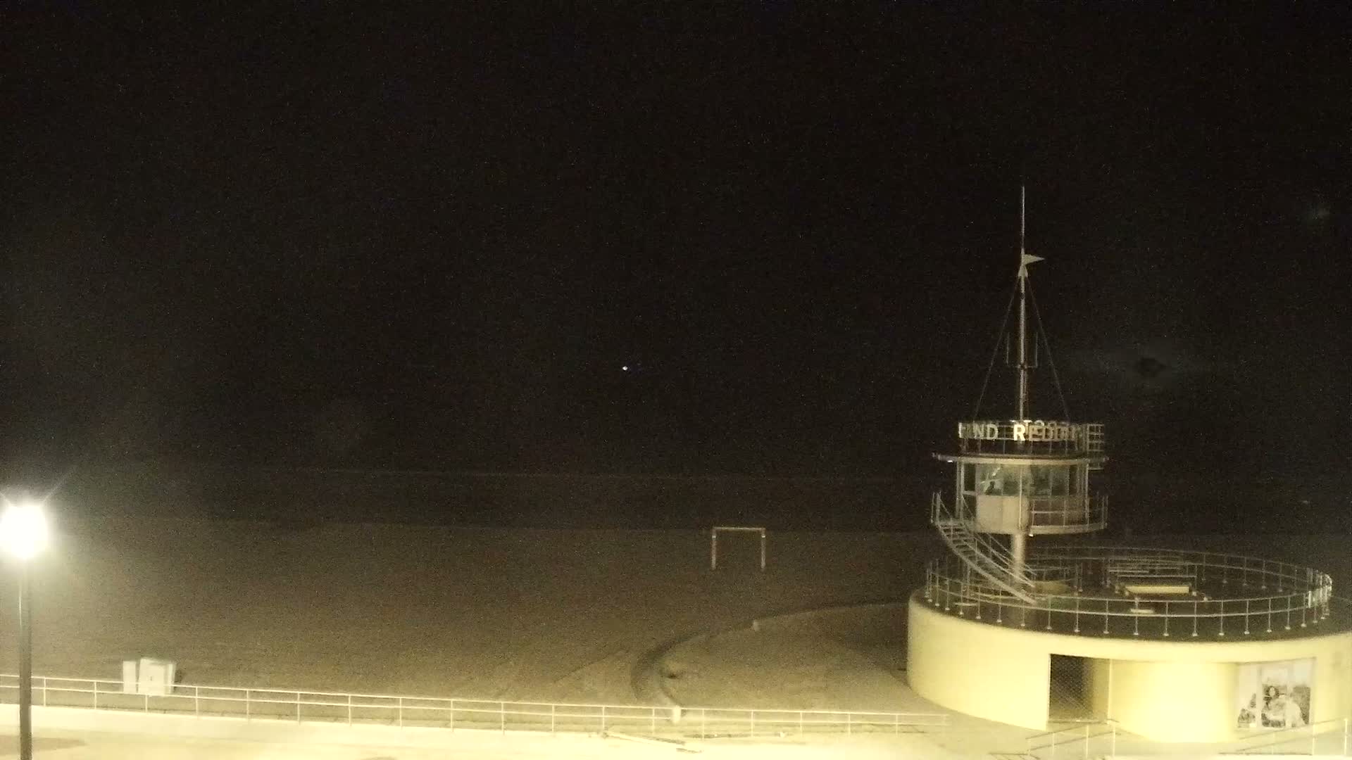 Knokke-Heist, Knokke Strand Beach Live Cam - Bruges, West Flanders (Flandre-Occidentale), Flemish (Flamande), Belgium