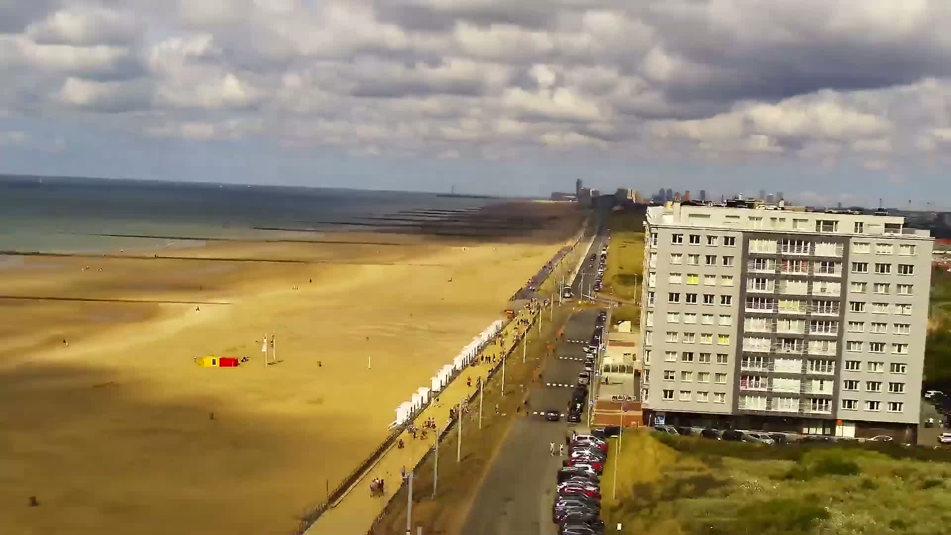 Middelkerke Comune & Middelkerke Strand Beach Skyline Live Cam  - Ostend(Ostende), West Flanders (Flandre-Occidentale), Flemish (Flamande), Belgium
