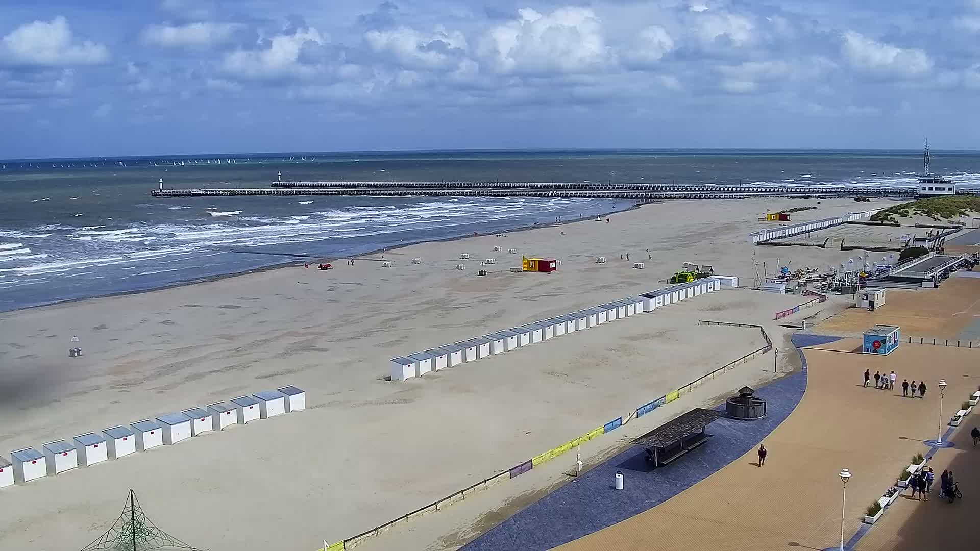 Nieuwpoort Comune & Plage Skyline Live Cam - Veurne (Furnes), West Flanders (Flandre-Occidentale), Flemish (Flamande), Belgium