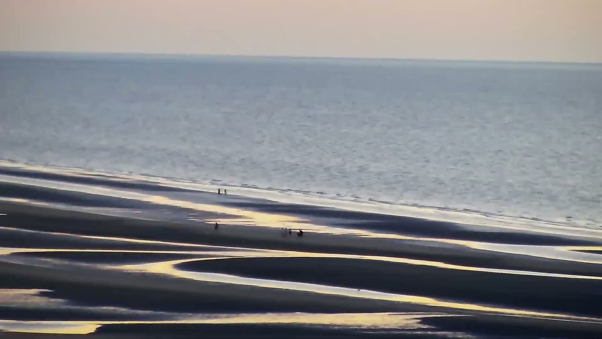Nieuwpoort Comune & Plage Skyline Live Cam - Veurne (Furnes), West Flanders (Flandre-Occidentale), Flemish (Flamande), Belgium