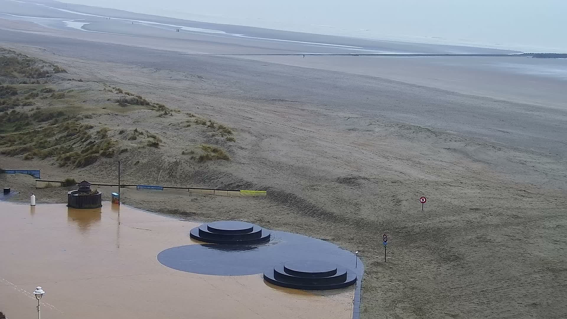 Nieuwpoort Comune & Plage Skyline Live Cam - Veurne (Furnes), West Flanders (Flandre-Occidentale), Flemish (Flamande), Belgium