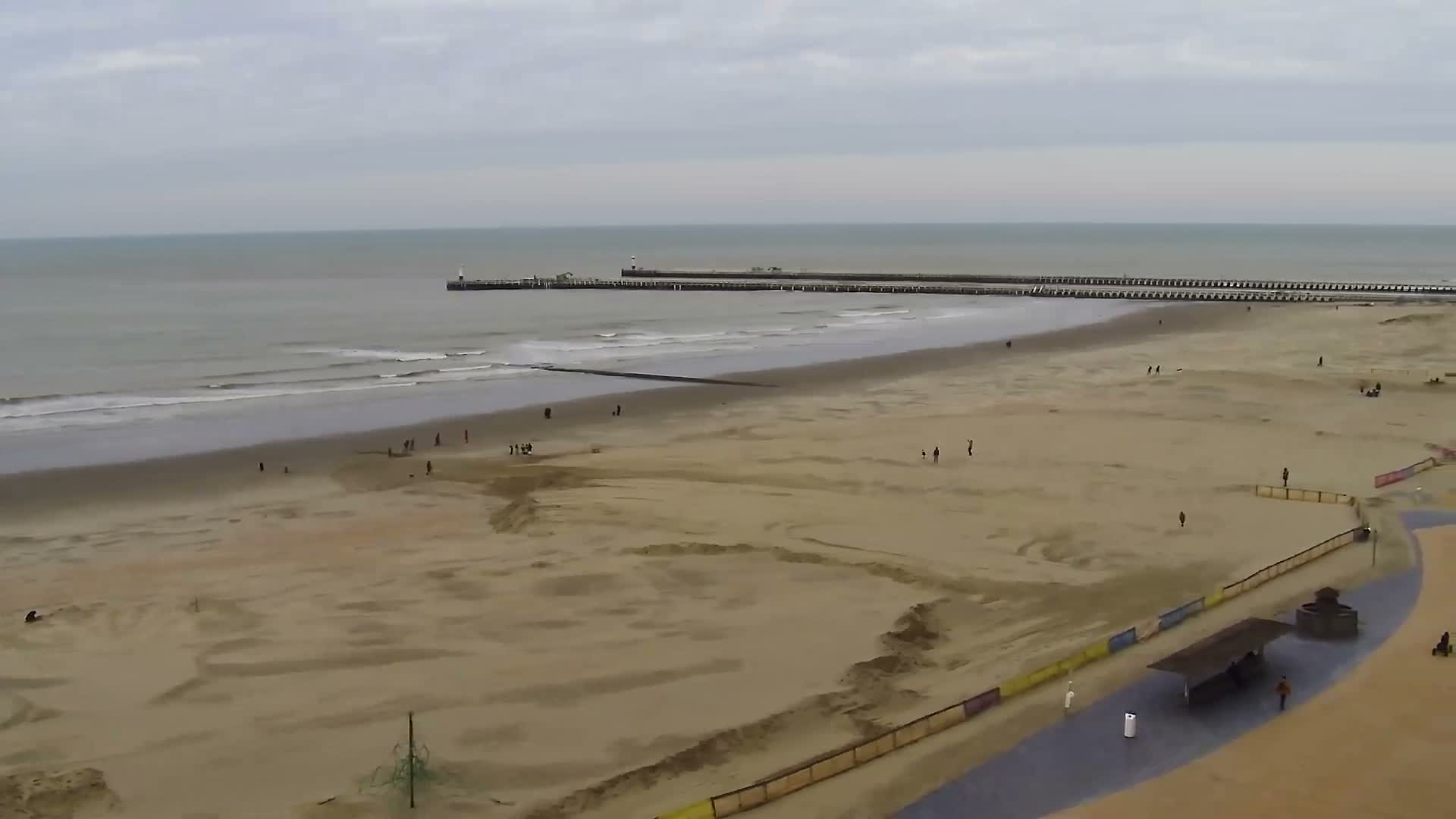 Nieuwpoort Comune & Plage Skyline Live Cam - Veurne (Furnes), West Flanders (Flandre-Occidentale), Flemish (Flamande), Belgium