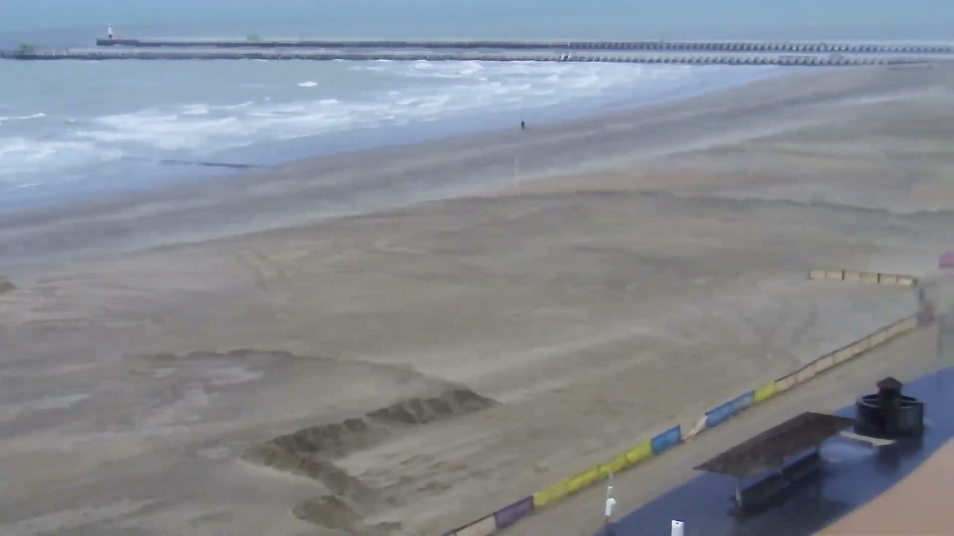 Nieuwpoort Comune & Plage Skyline Live Cam - Veurne (Furnes), West Flanders (Flandre-Occidentale), Flemish (Flamande), Belgium