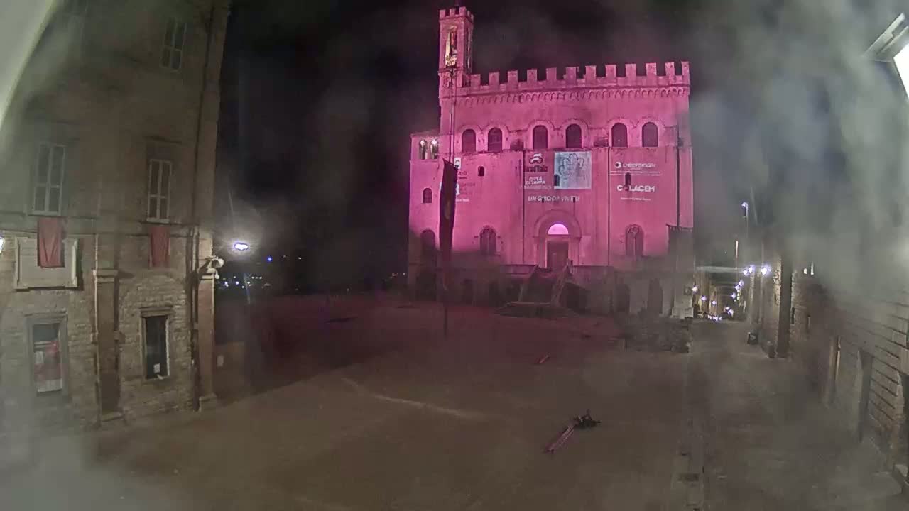 Gubbio Piazza Grande Square Live Cam - Perugia, Urmia, Italy