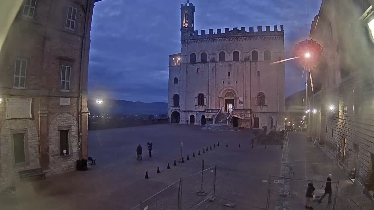 Gubbio Piazza Grande Square Live Cam - Perugia, Urmia, Italy