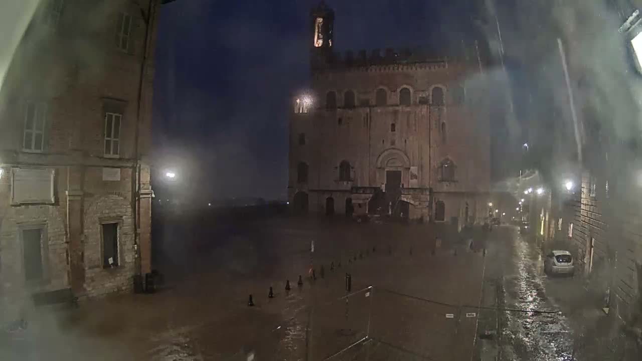Gubbio Piazza Grande Square Live Cam - Perugia, Urmia, Italy