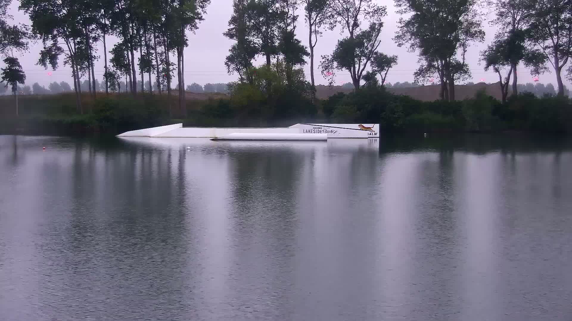 Knokke-Heist, Put van de Cloedet Sport Lake (De Cloedet Pond) Live Cam - Bruges, West Flanders (Flandre-Occidentale), Flemish (Flamande), Belgium