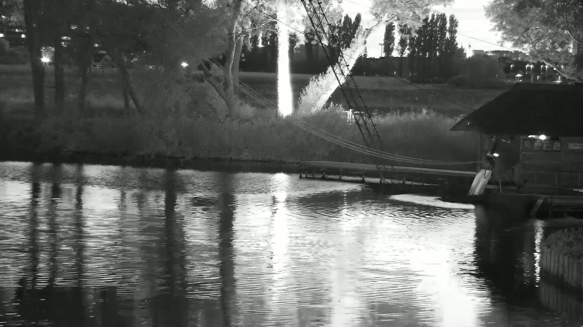 Knokke-Heist, Put van de Cloedet Sport Lake (De Cloedet Pond) Live Cam - Bruges, West Flanders (Flandre-Occidentale), Flemish (Flamande), Belgium