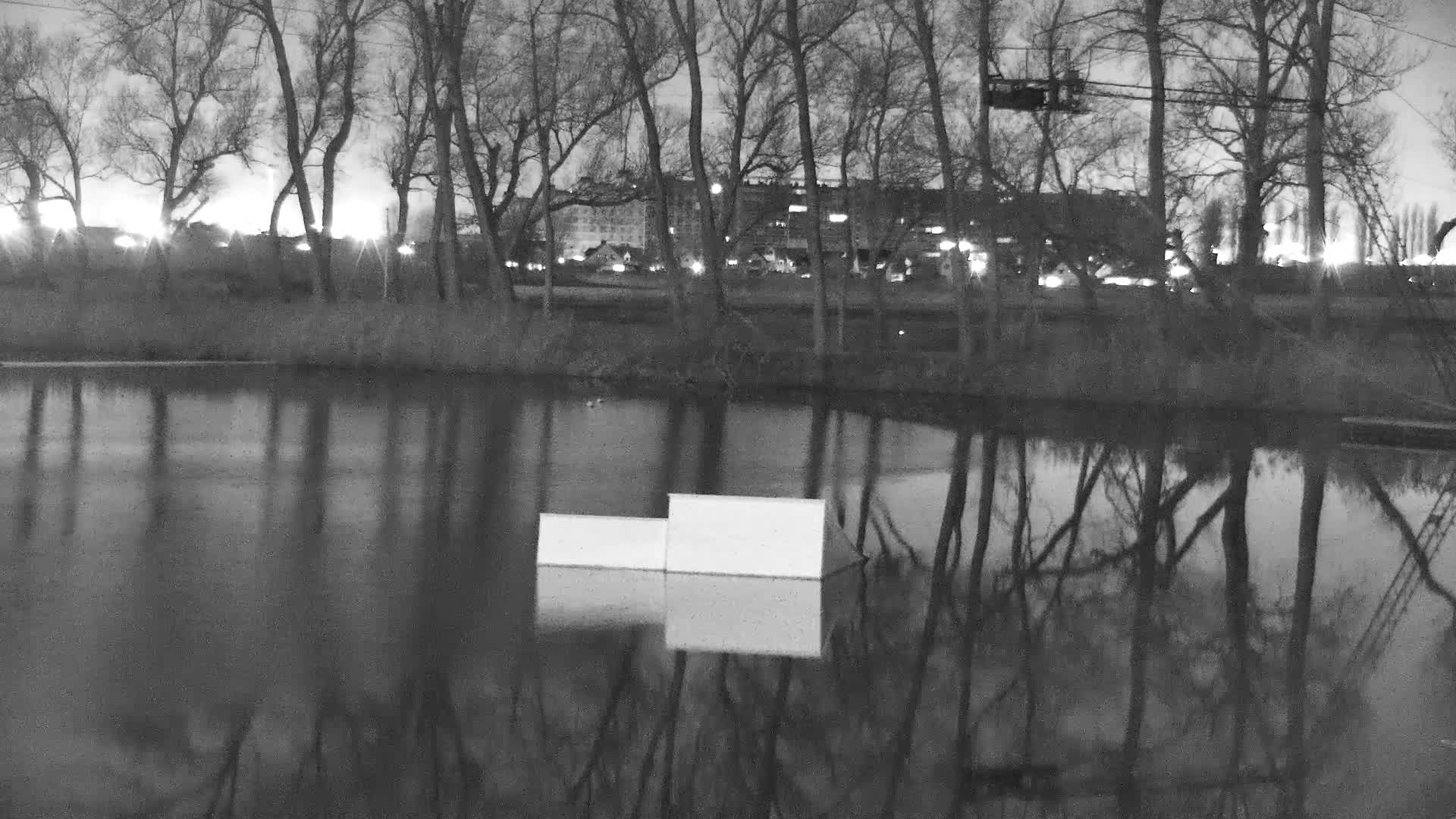 Knokke-Heist, Put van de Cloedet Sport Lake (De Cloedet Pond) Live Cam - Bruges, West Flanders (Flandre-Occidentale), Flemish (Flamande), Belgium