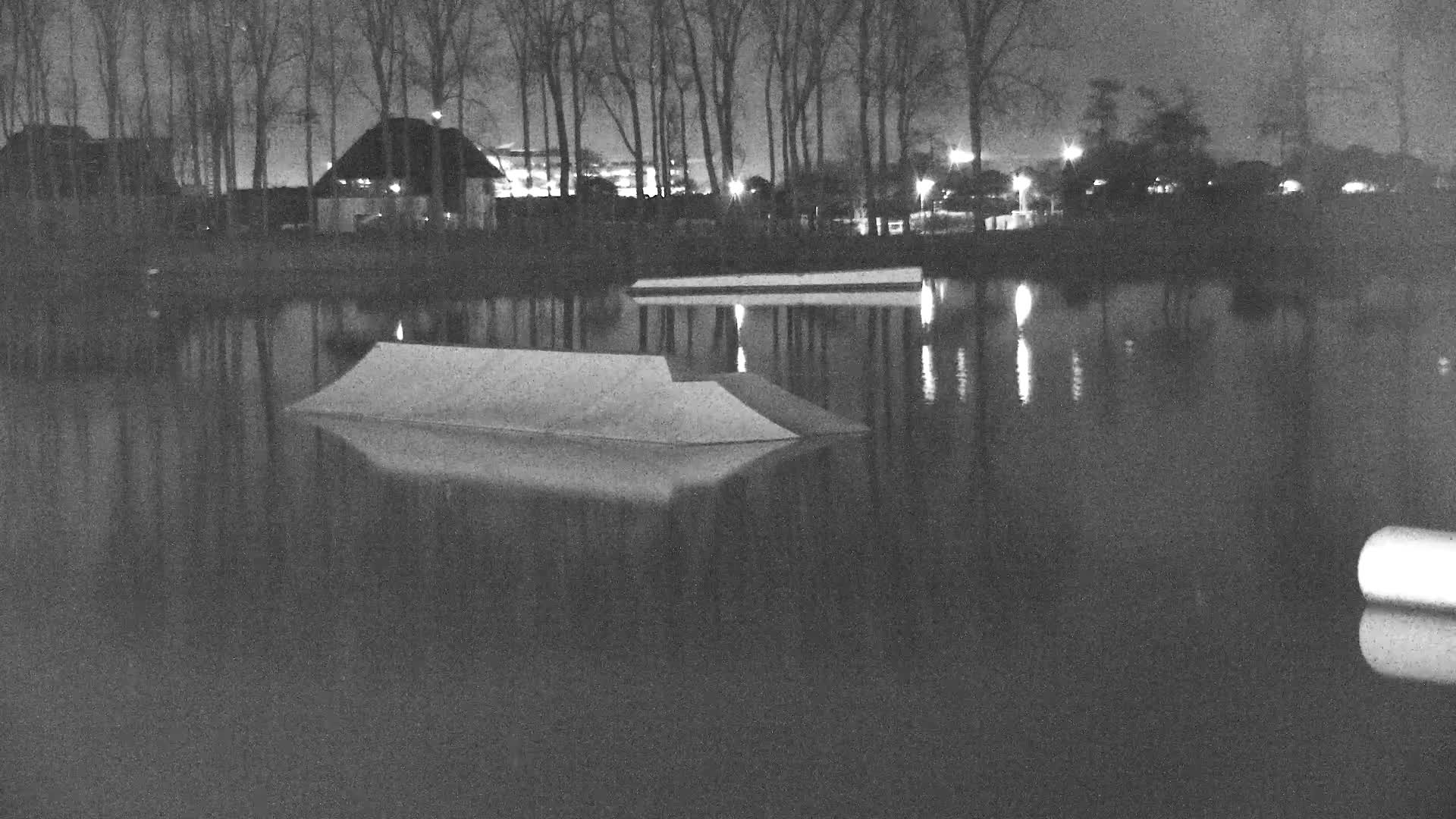 Knokke-Heist, Put van de Cloedet Sport Lake (De Cloedet Pond) Live Cam - Bruges, West Flanders (Flandre-Occidentale), Flemish (Flamande), Belgium