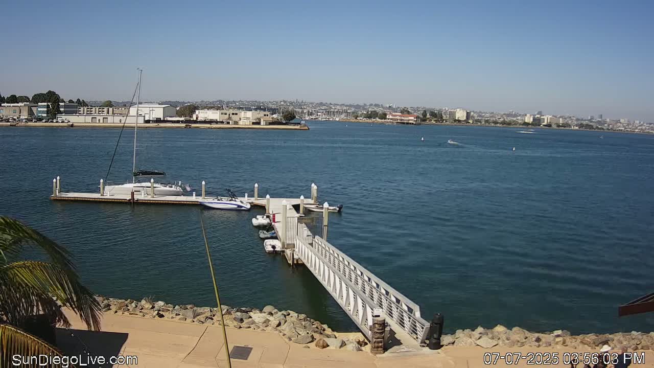 South San Diego & San Diego International Airport View with Radio from Shelter Island Live Cam SAN/KSAN - La Playa, San Diego, San Diego County, California, USA