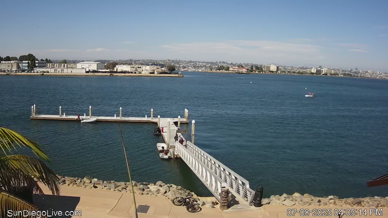 South San Diego & San Diego International Airport View with Radio from Shelter Island Live Cam SAN/KSAN - La Playa, San Diego, San Diego County, California, USA