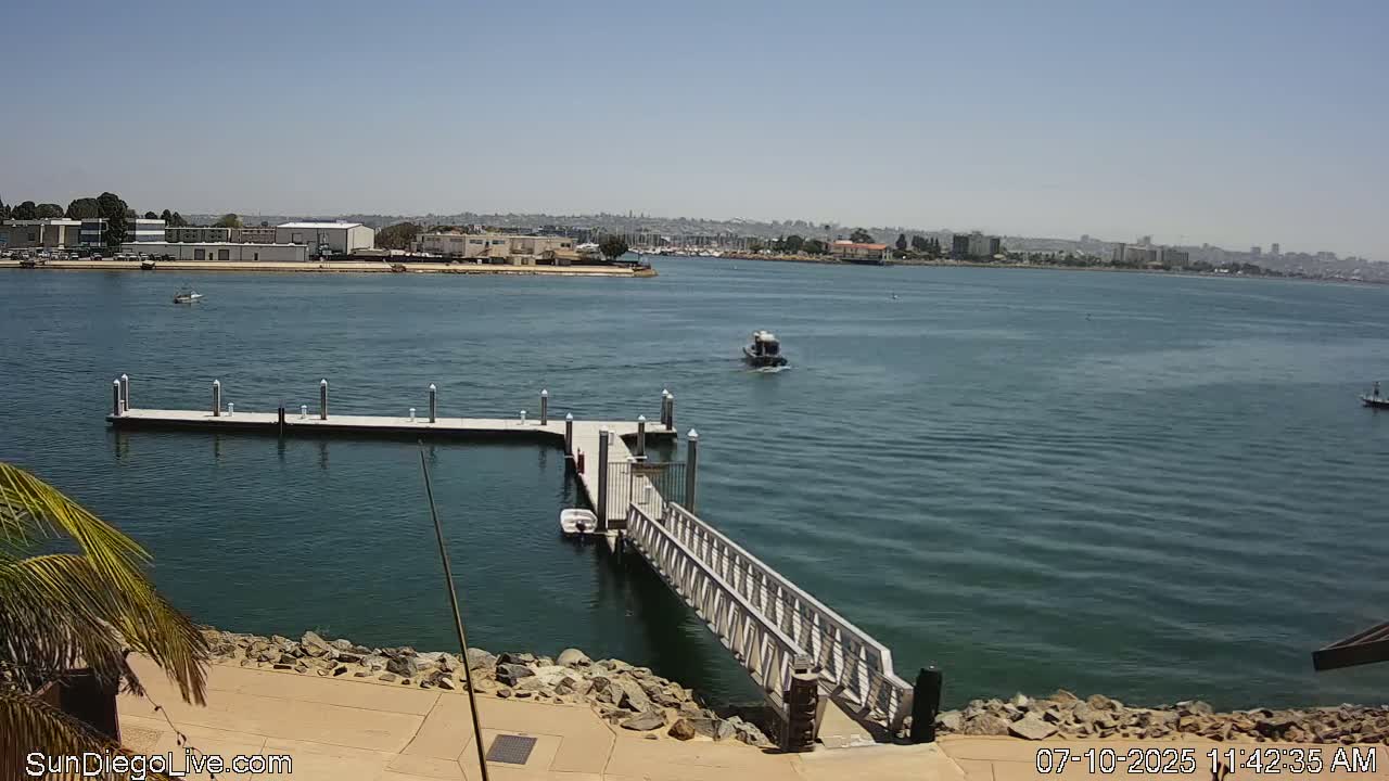 South San Diego & San Diego International Airport View with Radio from Shelter Island Live Cam SAN/KSAN - La Playa, San Diego, San Diego County, California, USA