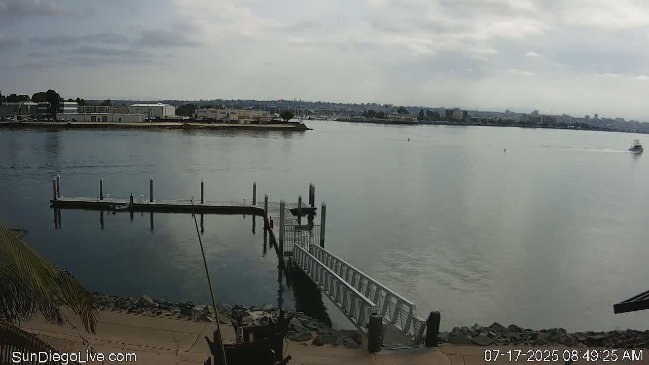 South San Diego & San Diego International Airport View with Radio from Shelter Island Live Cam SAN/KSAN - La Playa, San Diego, San Diego County, California, USA