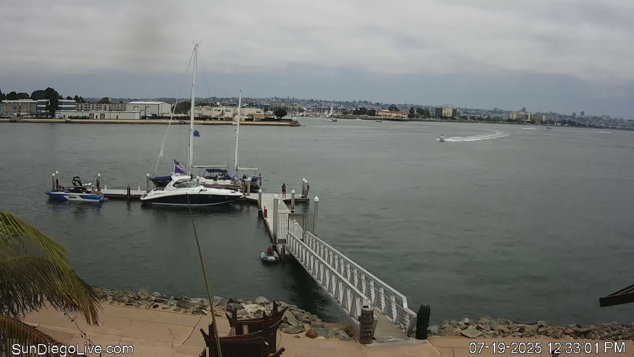 South San Diego & San Diego International Airport View with Radio from Shelter Island Live Cam SAN/KSAN - La Playa, San Diego, San Diego County, California, USA