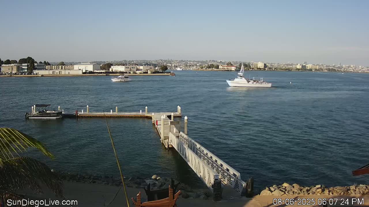 South San Diego & San Diego International Airport View with Radio from Shelter Island Live Cam SAN/KSAN - La Playa, San Diego, San Diego County, California, USA