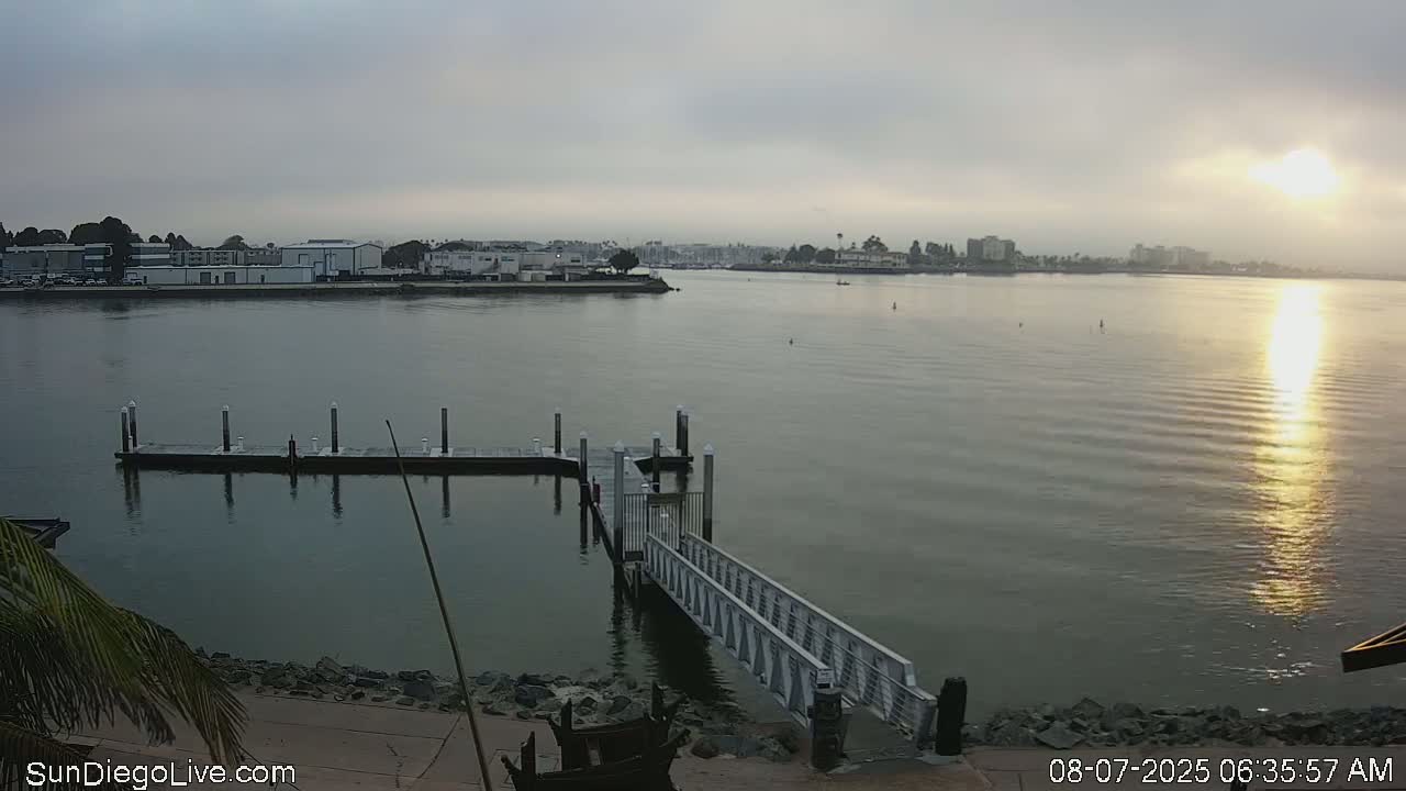 South San Diego & San Diego International Airport View with Radio from Shelter Island Live Cam SAN/KSAN - La Playa, San Diego, San Diego County, California, USA