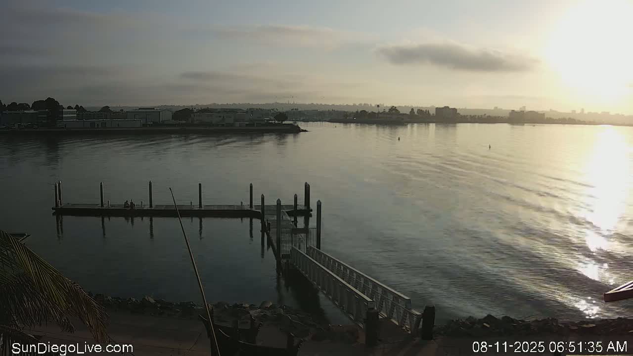 South San Diego & San Diego International Airport View with Radio from Shelter Island Live Cam SAN/KSAN - La Playa, San Diego, San Diego County, California, USA