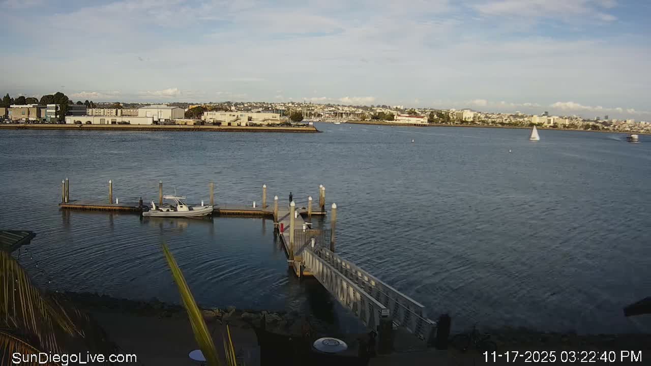 South San Diego & San Diego International Airport View with Radio from Shelter Island Live Cam SAN/KSAN - La Playa, San Diego, San Diego County, California, USA