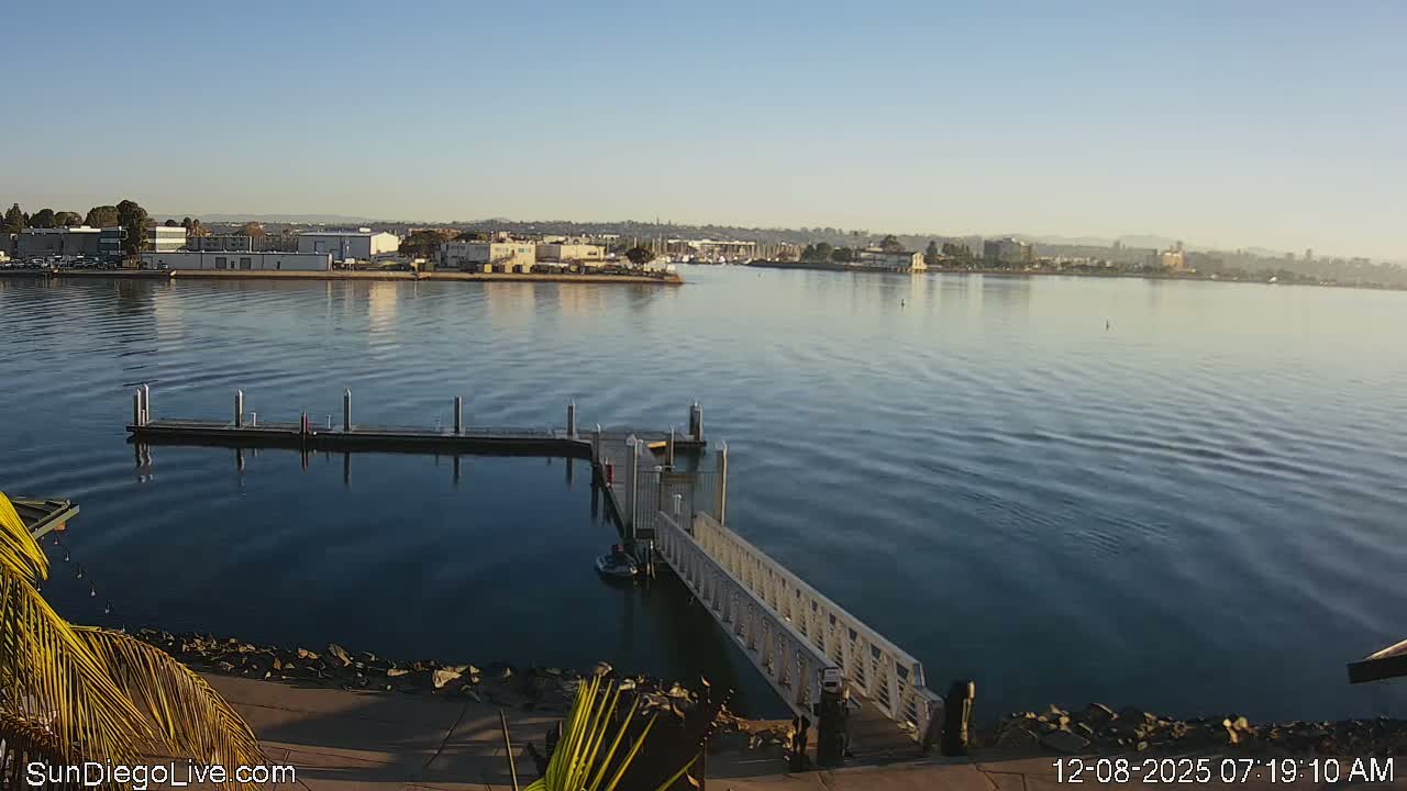 South San Diego & San Diego International Airport View with Radio from Shelter Island Live Cam SAN/KSAN - La Playa, San Diego, San Diego County, California, USA