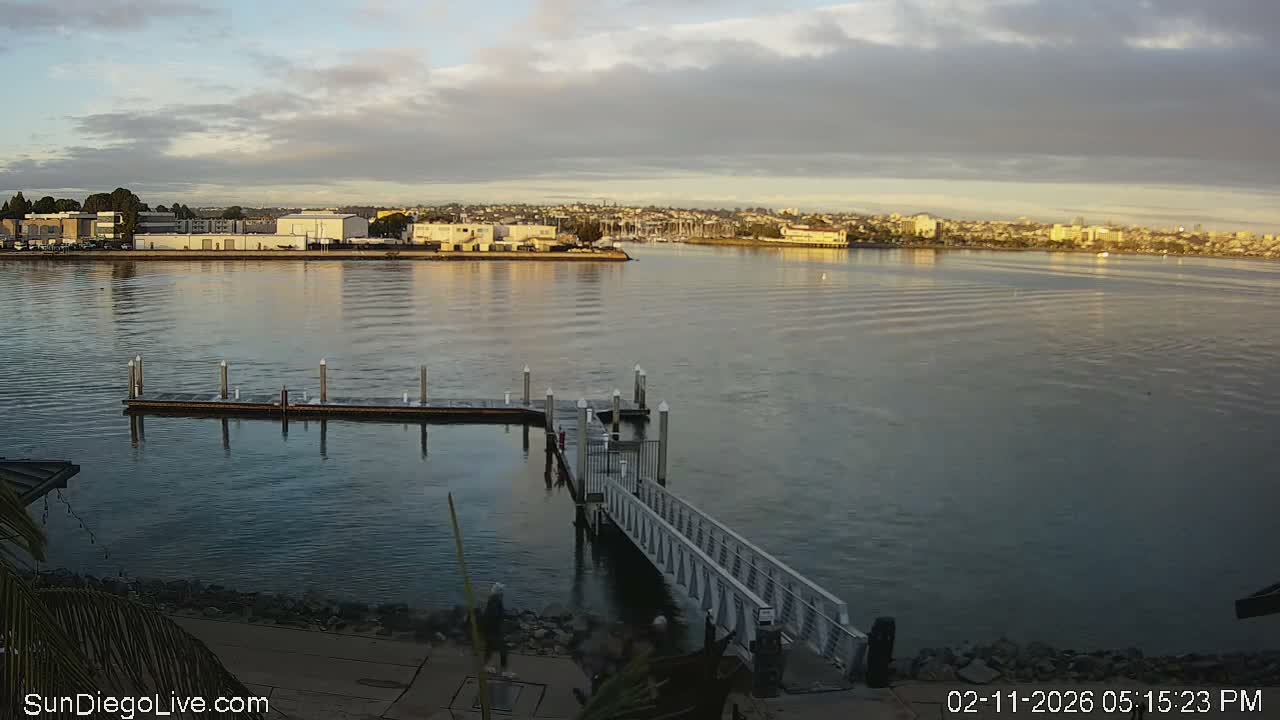 South San Diego & San Diego International Airport View with Radio from Shelter Island Live Cam SAN/KSAN - La Playa, San Diego, San Diego County, California, USA