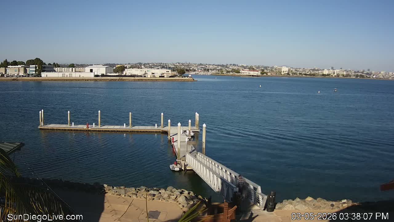 South San Diego & San Diego International Airport View with Radio from Shelter Island Live Cam SAN/KSAN - La Playa, San Diego, San Diego County, California, USA