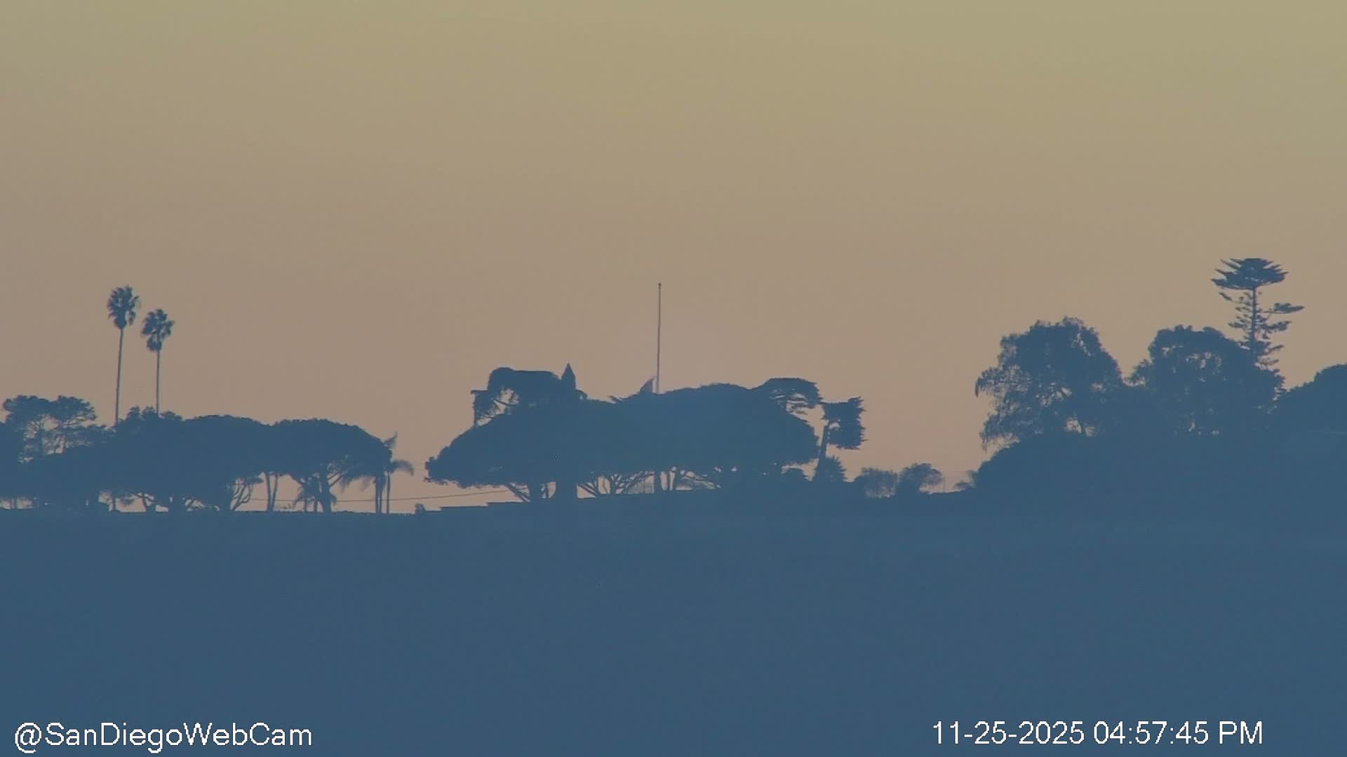 San Diego City / Bay 360 Panaromic & San Diego North Island Naval Air Sation NZY / KNZY Live Cam - Harbor Island, San Diego, San Diego County, California, USA