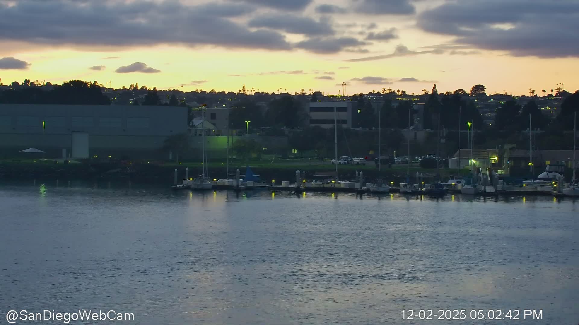 San Diego City / Bay 360 Panaromic & San Diego North Island Naval Air Sation NZY / KNZY Live Cam - Harbor Island, San Diego, San Diego County, California, USA
