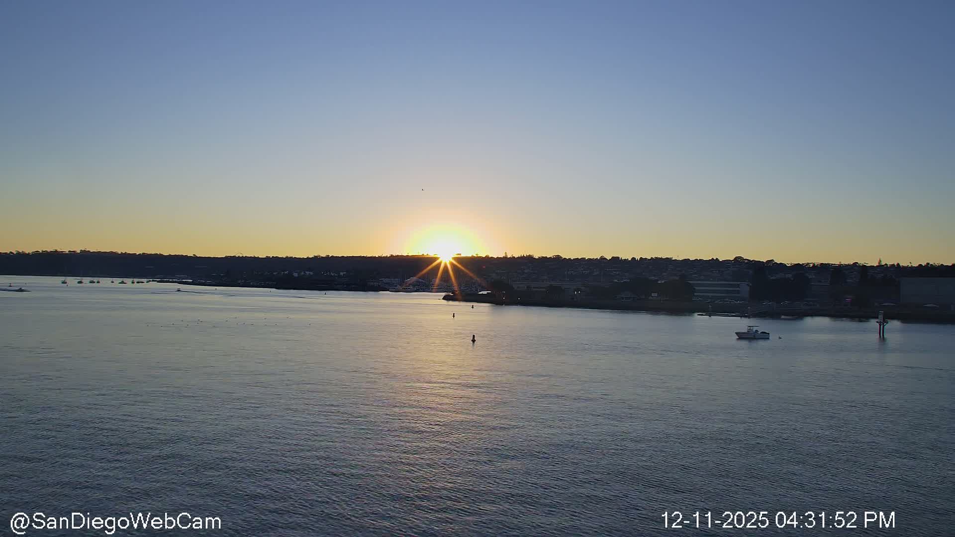 San Diego City / Bay 360 Panaromic & San Diego North Island Naval Air Sation NZY / KNZY Live Cam - Harbor Island, San Diego, San Diego County, California, USA