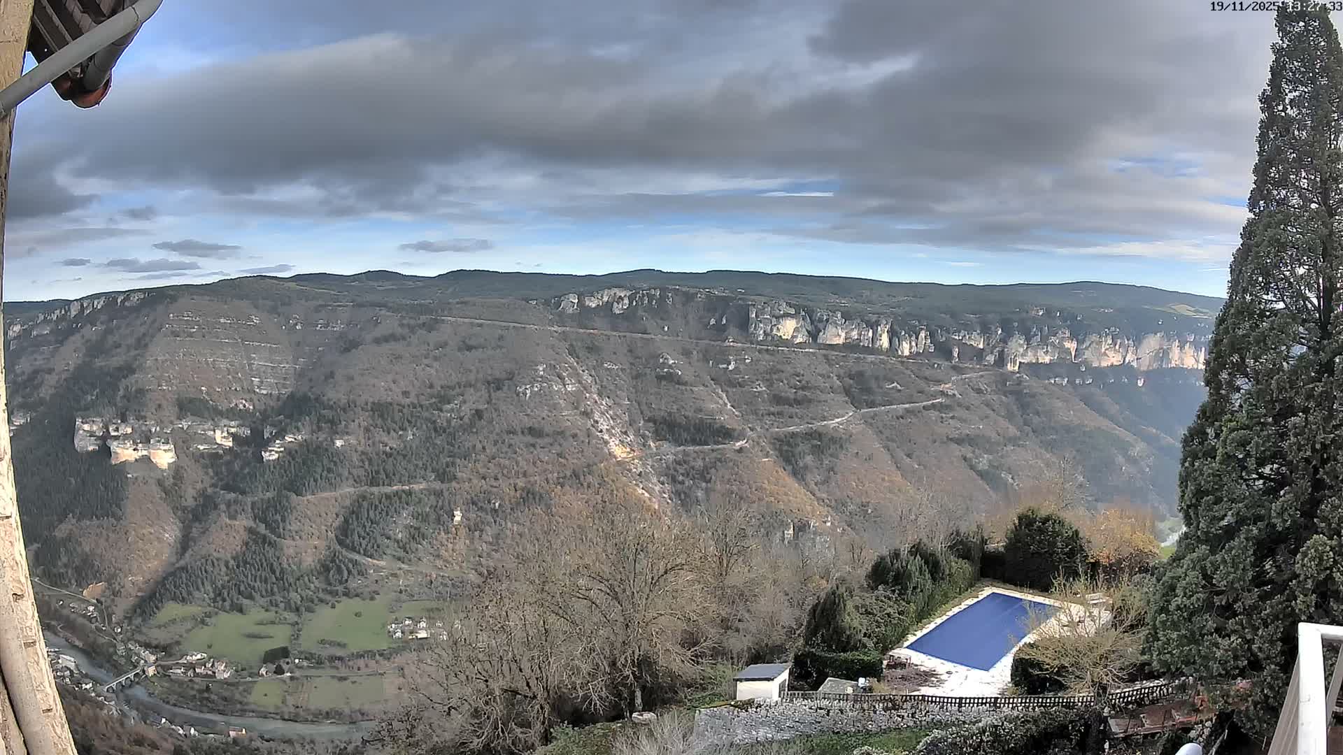 Les Gorges du Tarn (The Gorges of Tarn) View from Saint-Romme-de-Dolan Village Live Cam - Florac, Lozère, Occitanie, France