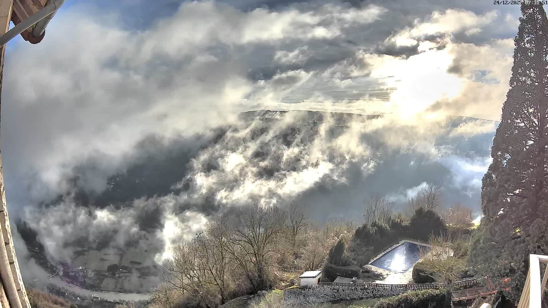 Les Gorges du Tarn (The Gorges of Tarn) View from Saint-Romme-de-Dolan Village Live Cam - Florac, Lozère, Occitanie, France