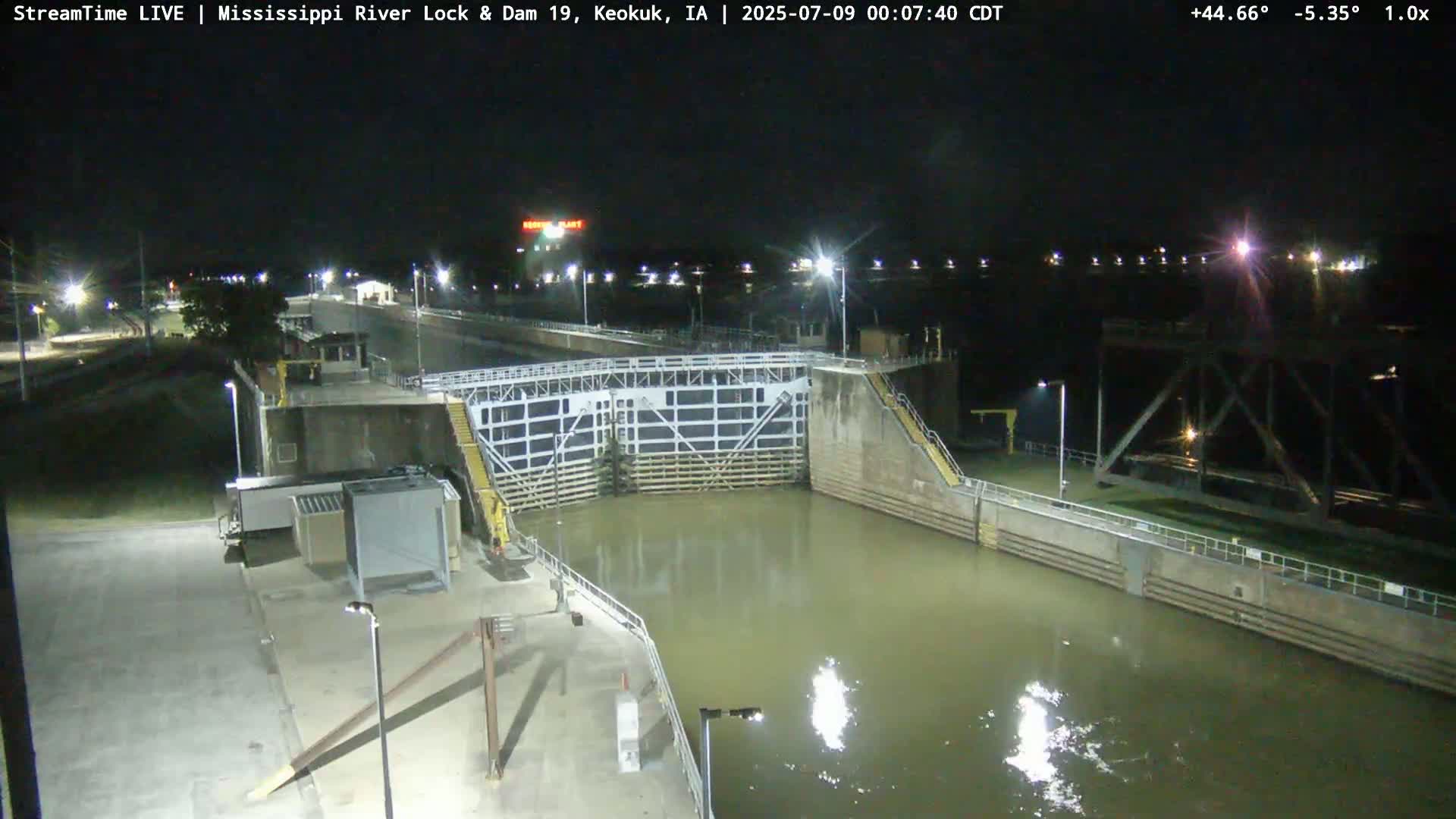 Keokuk Mississippi River Lock 19 Dam & Keokuk Power Plant Live Cam - Keokuk, Lee, Iowa, USA