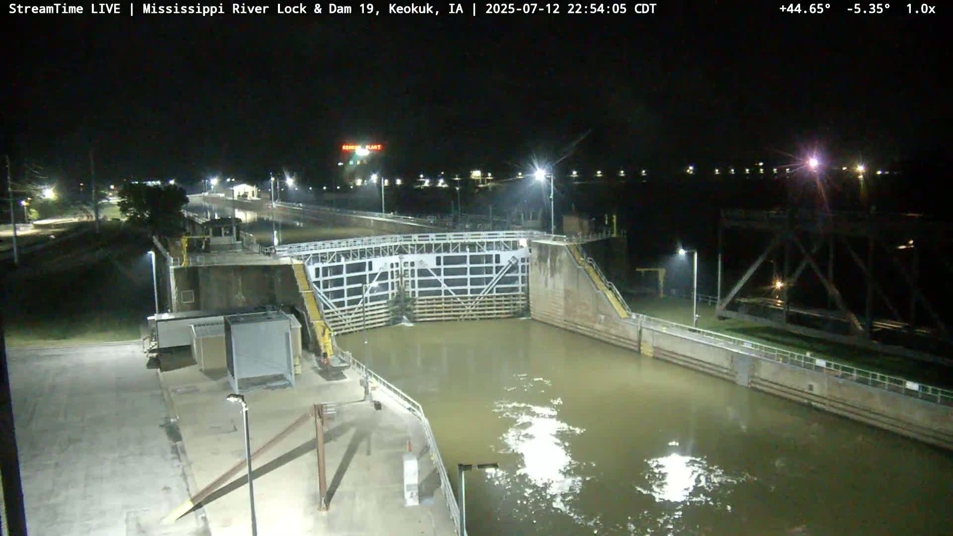 Keokuk Mississippi River Lock 19 Dam & Keokuk Power Plant Live Cam - Keokuk, Lee, Iowa, USA