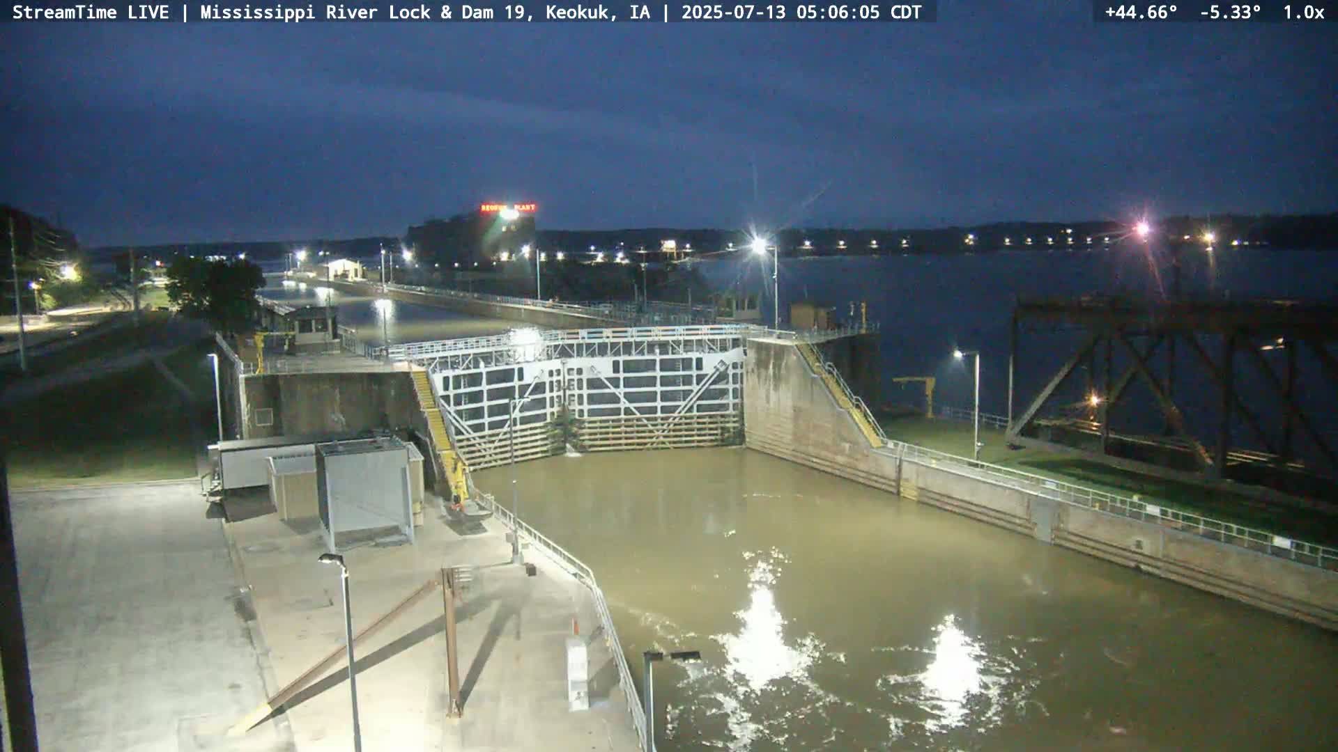 Keokuk Mississippi River Lock 19 Dam & Keokuk Power Plant Live Cam - Keokuk, Lee, Iowa, USA