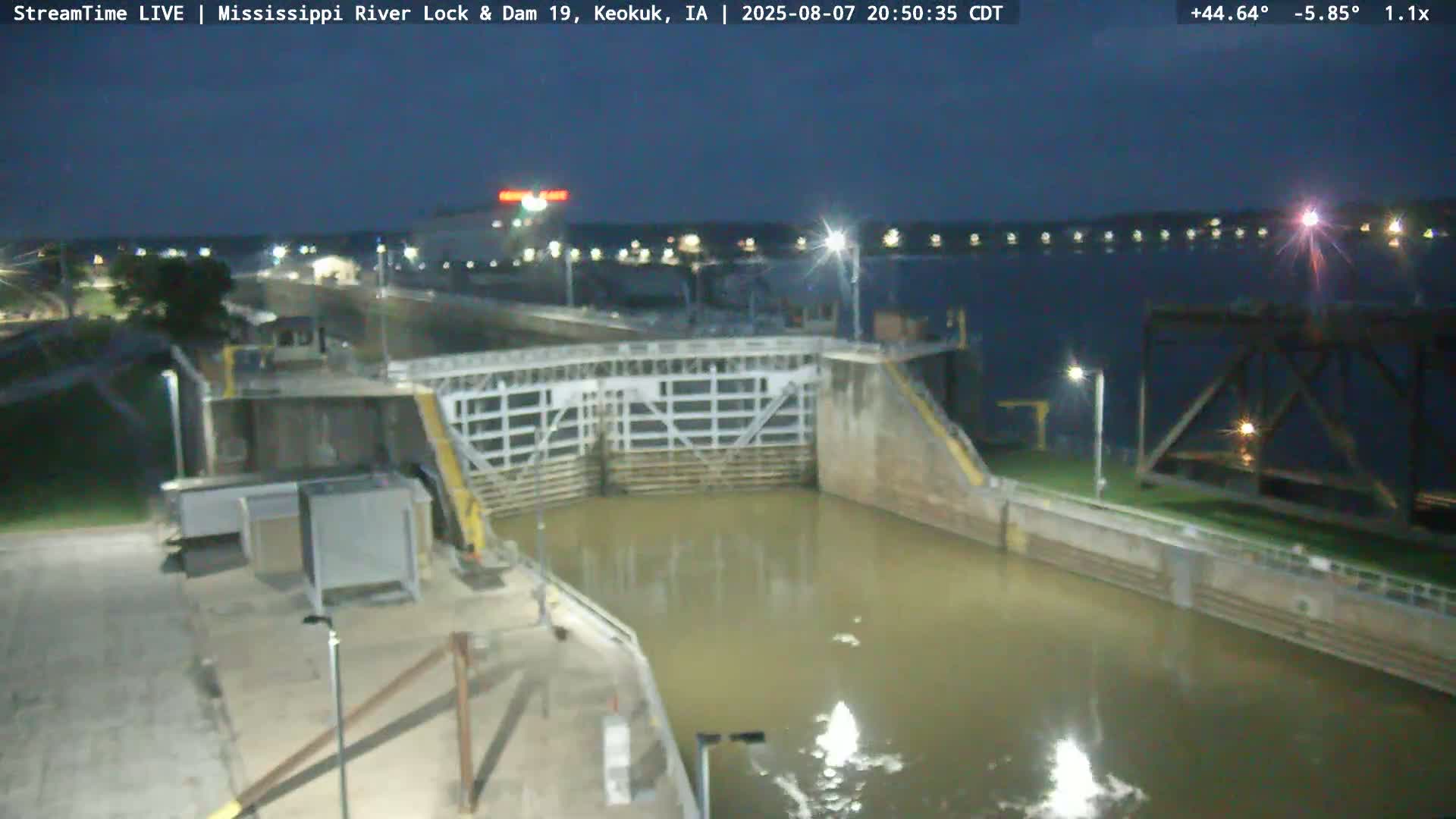 Keokuk Mississippi River Lock 19 Dam & Keokuk Power Plant Live Cam - Keokuk, Lee, Iowa, USA