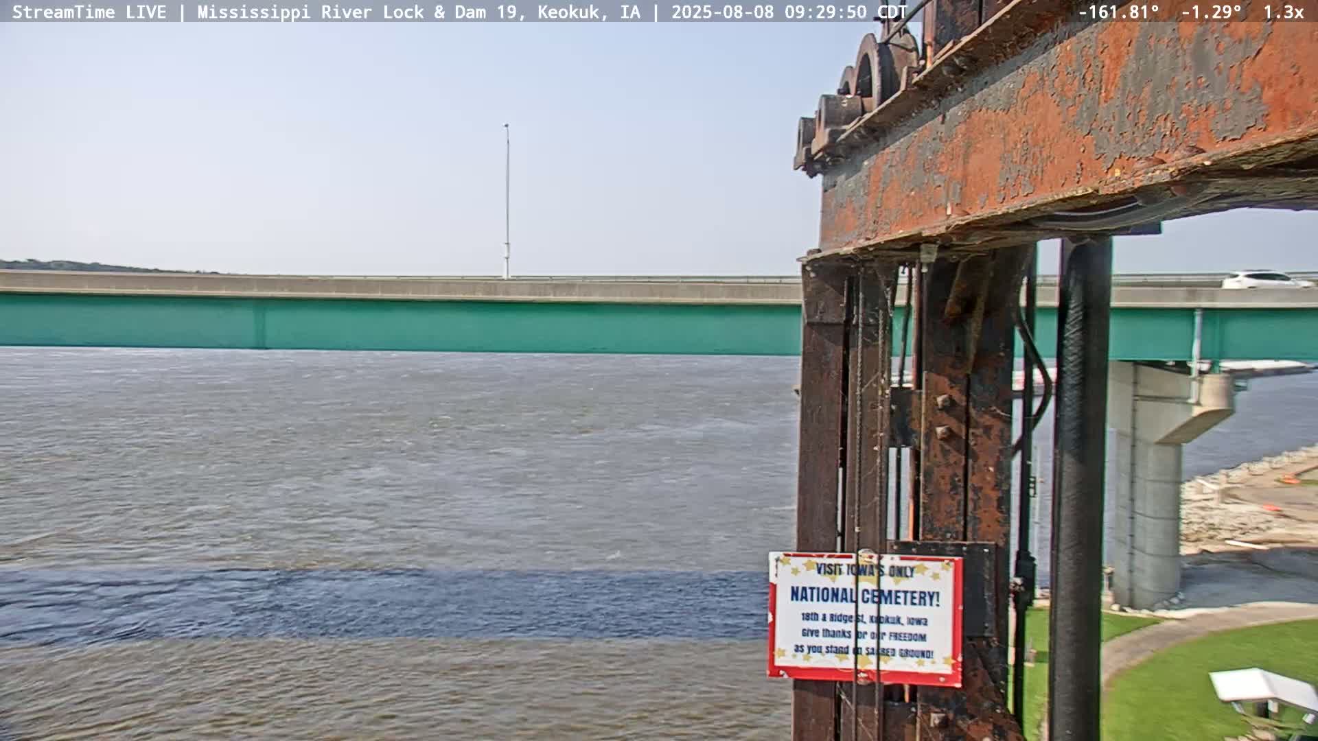 Keokuk Mississippi River Lock 19 Dam & Keokuk Power Plant Live Cam - Keokuk, Lee, Iowa, USA