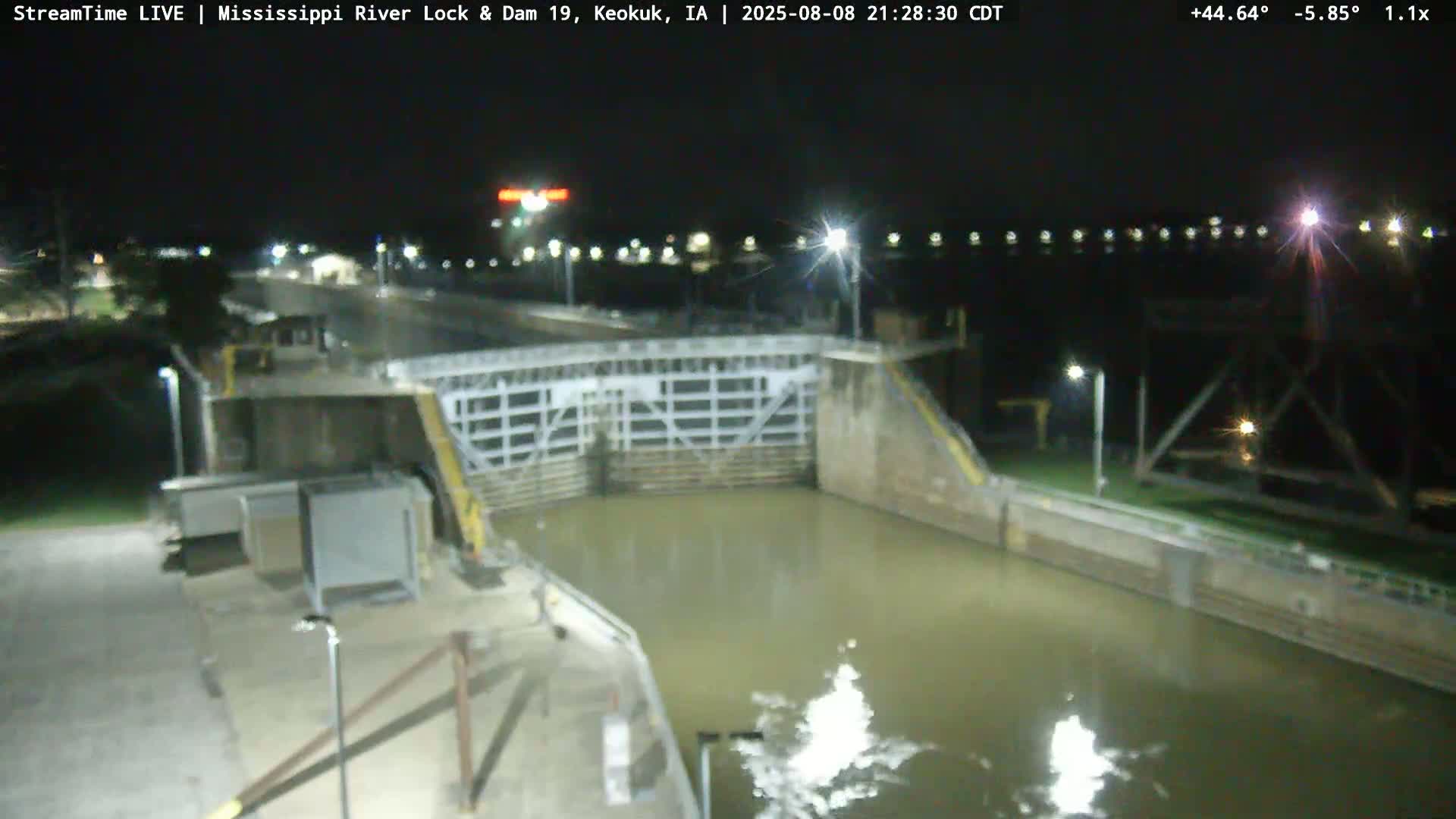 Keokuk Mississippi River Lock 19 Dam & Keokuk Power Plant Live Cam - Keokuk, Lee, Iowa, USA