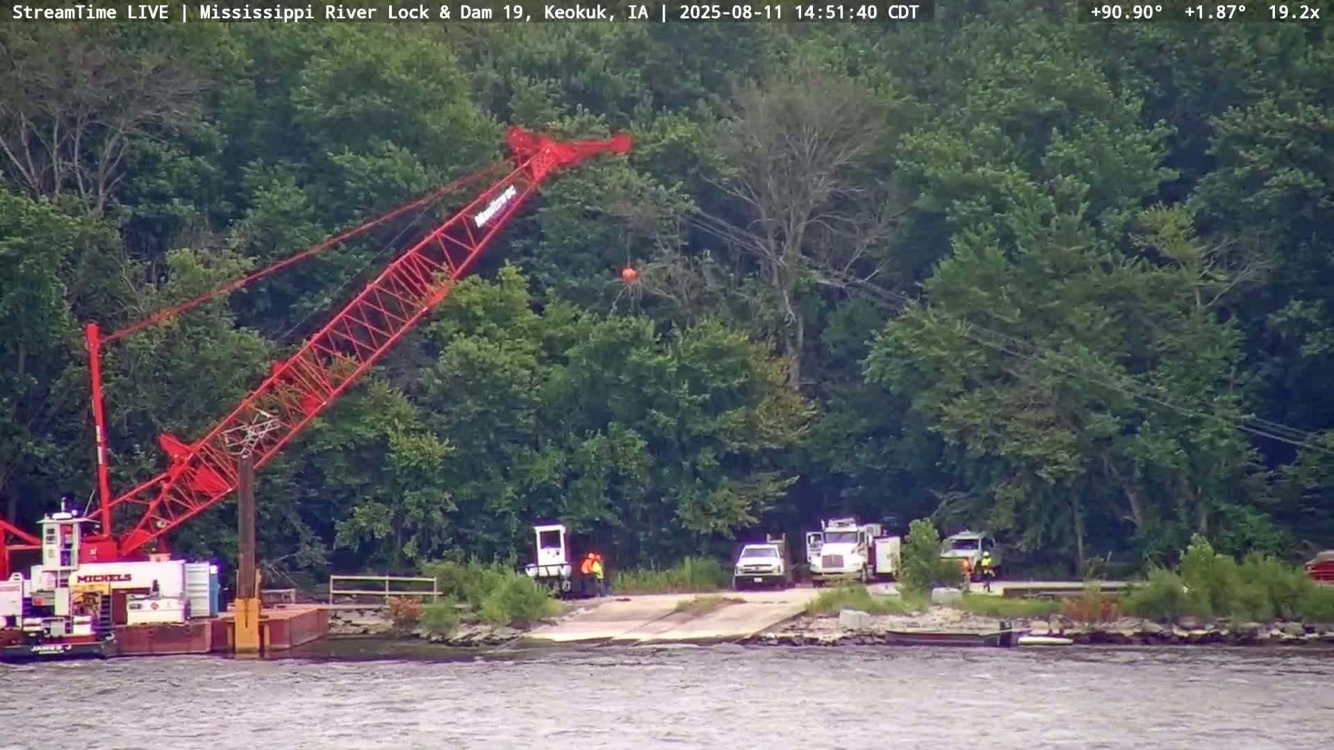 Keokuk Mississippi River Lock 19 Dam & Keokuk Power Plant Live Cam - Keokuk, Lee, Iowa, USA