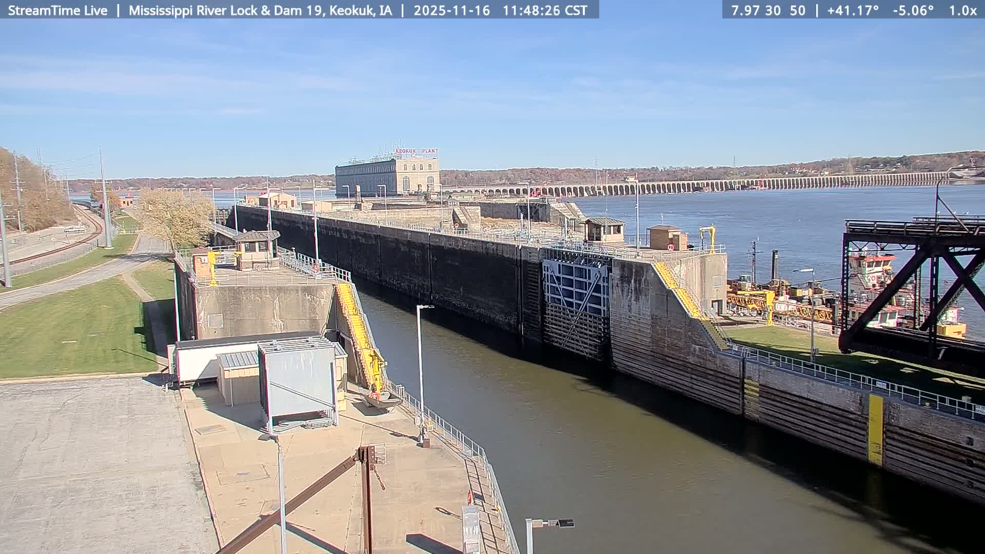 Keokuk Mississippi River Lock 19 Dam & Keokuk Power Plant Live Cam - Keokuk, Lee, Iowa, USA