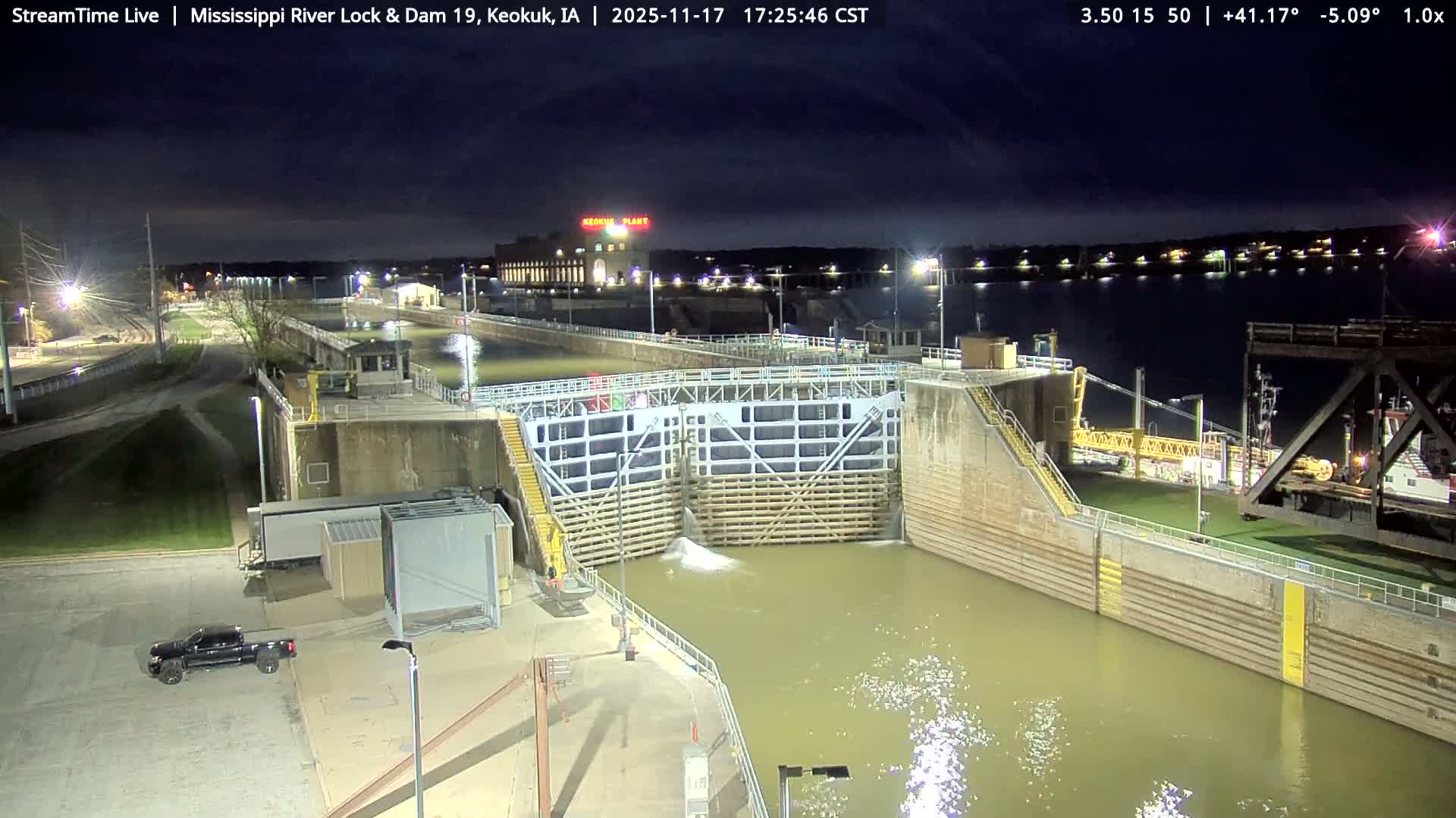 Keokuk Mississippi River Lock 19 Dam & Keokuk Power Plant Live Cam - Keokuk, Lee, Iowa, USA