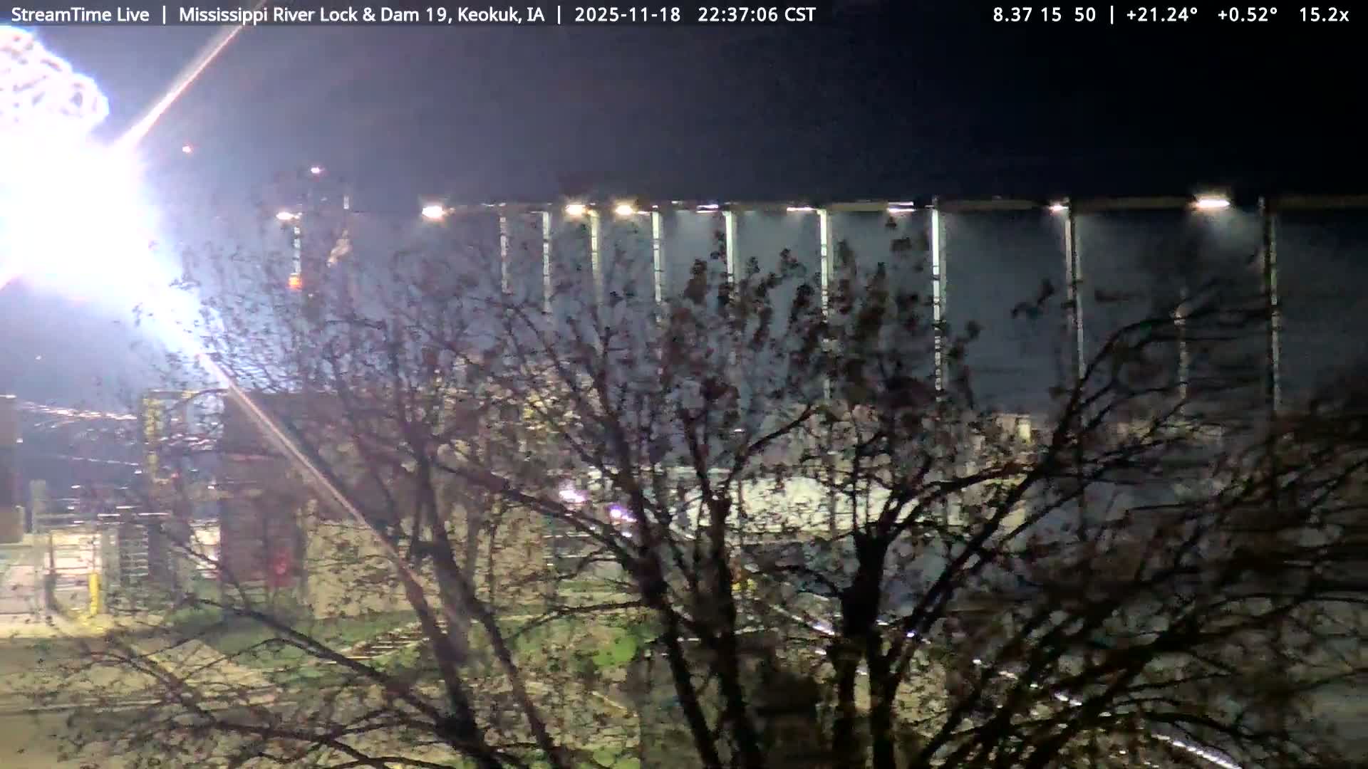 Keokuk Mississippi River Lock 19 Dam & Keokuk Power Plant Live Cam - Keokuk, Lee, Iowa, USA