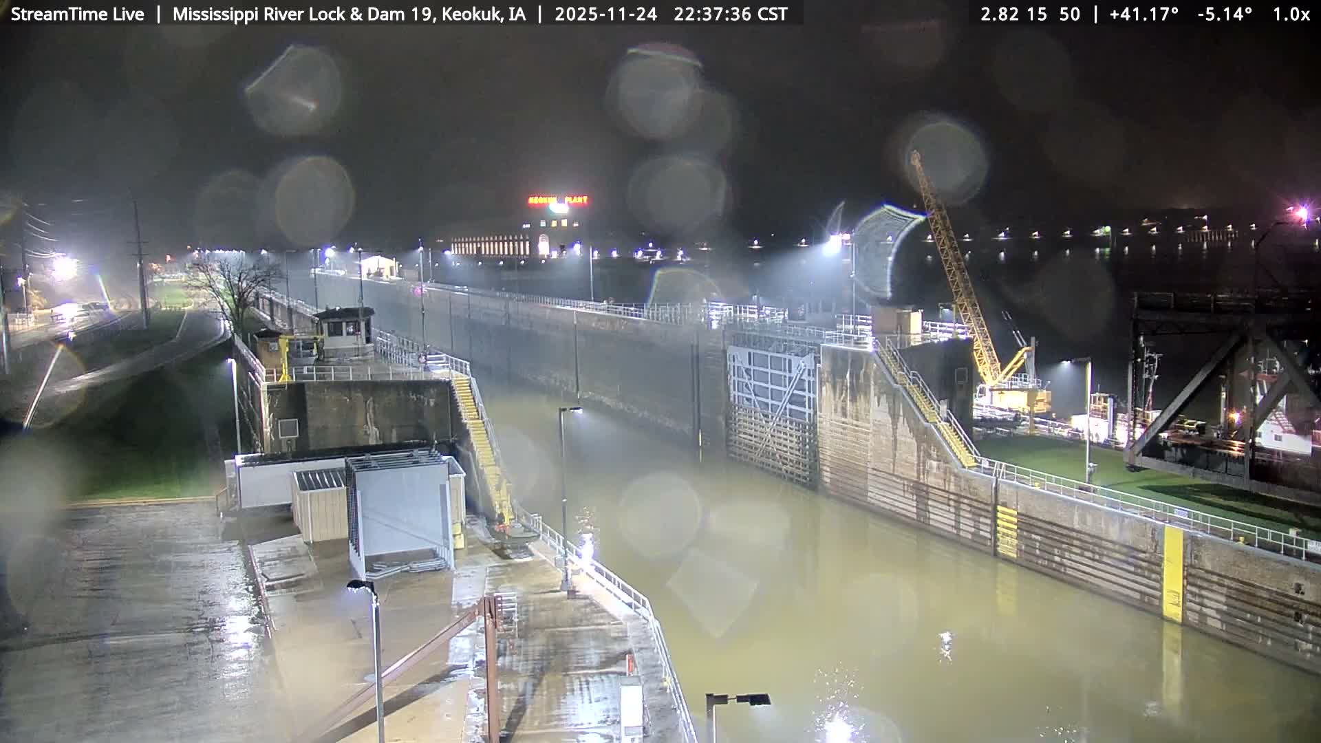 Keokuk Mississippi River Lock 19 Dam & Keokuk Power Plant Live Cam - Keokuk, Lee, Iowa, USA