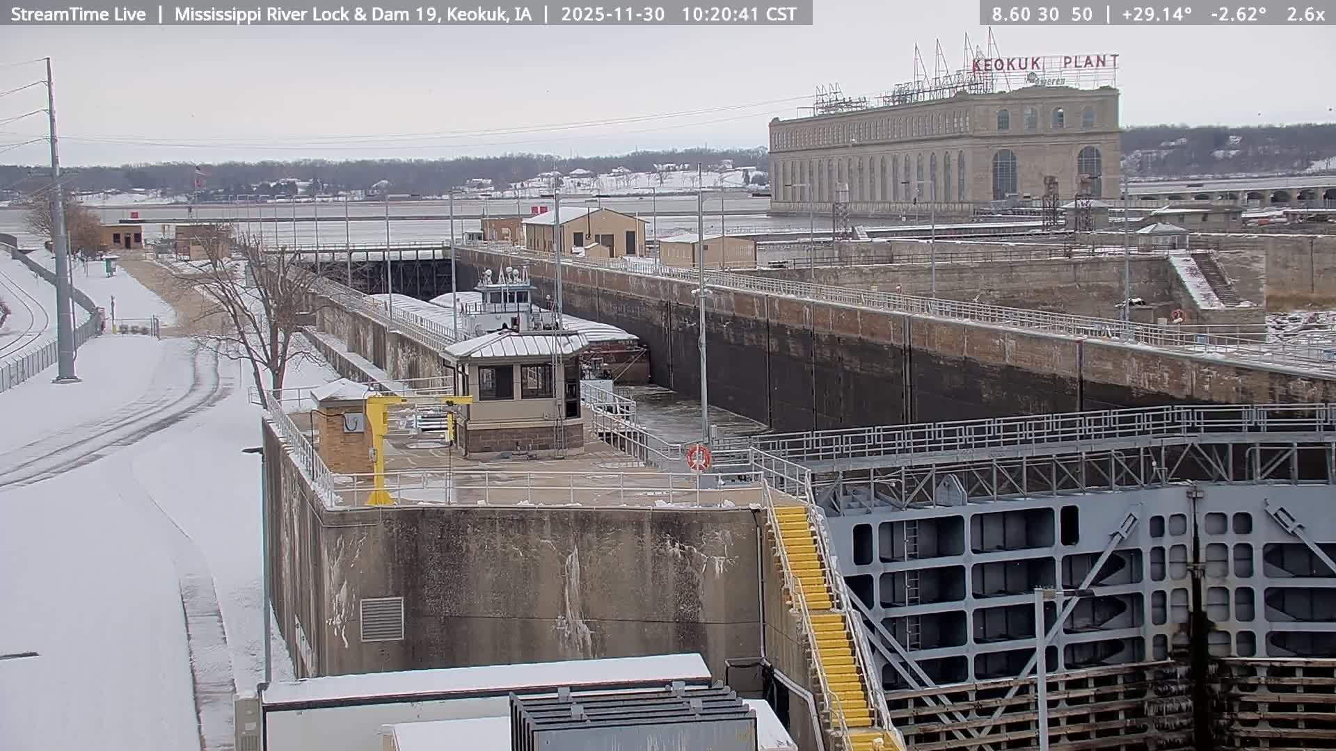 Keokuk Mississippi River Lock 19 Dam & Keokuk Power Plant Live Cam - Keokuk, Lee, Iowa, USA