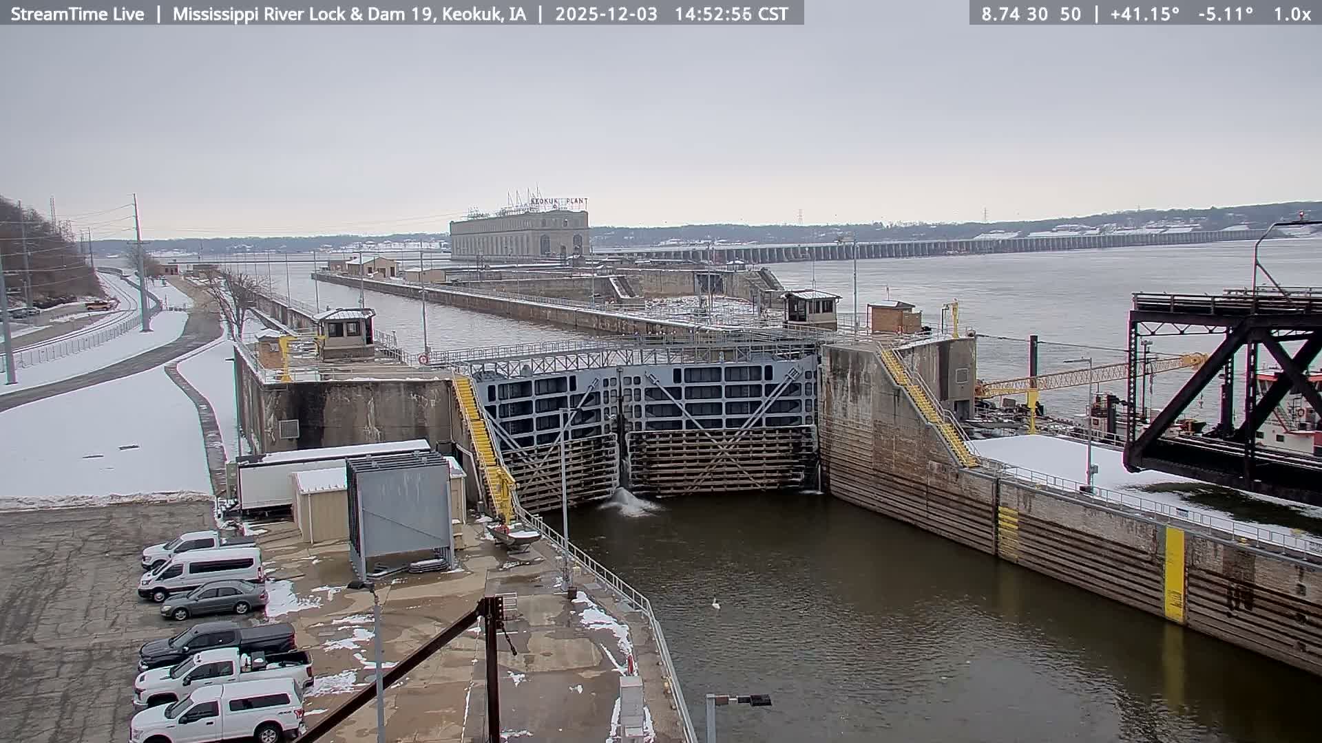 Keokuk Mississippi River Lock 19 Dam & Keokuk Power Plant Live Cam - Keokuk, Lee, Iowa, USA