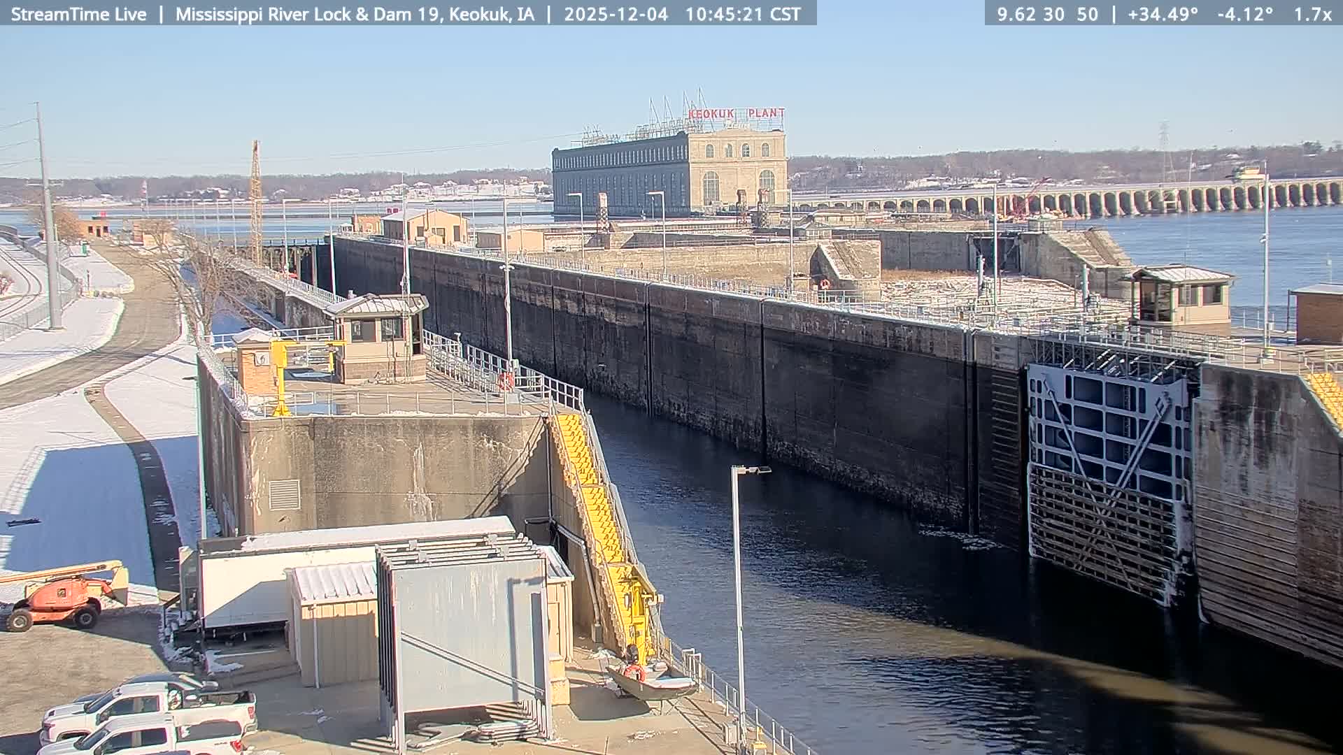 Keokuk Mississippi River Lock 19 Dam & Keokuk Power Plant Live Cam - Keokuk, Lee, Iowa, USA