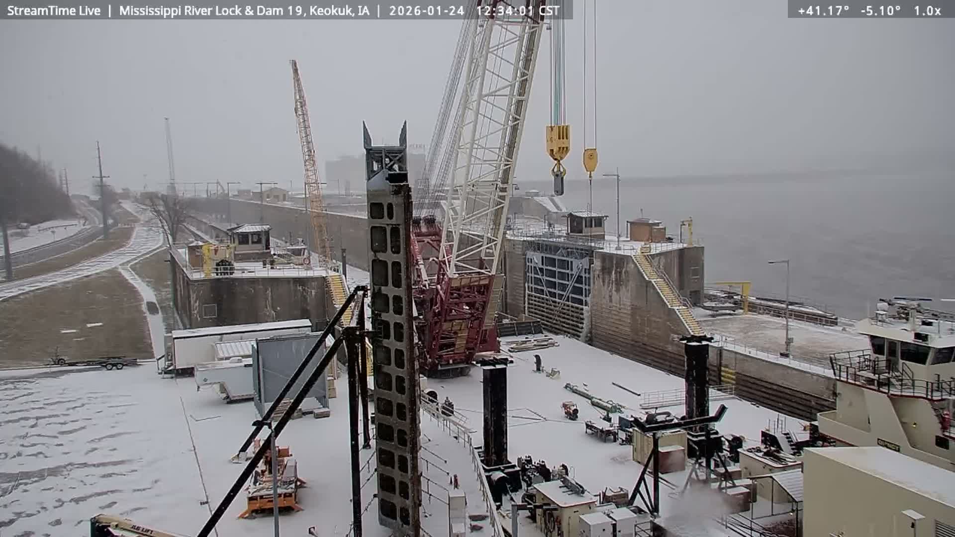 Keokuk Mississippi River Lock 19 Dam & Keokuk Power Plant Live Cam - Keokuk, Lee, Iowa, USA