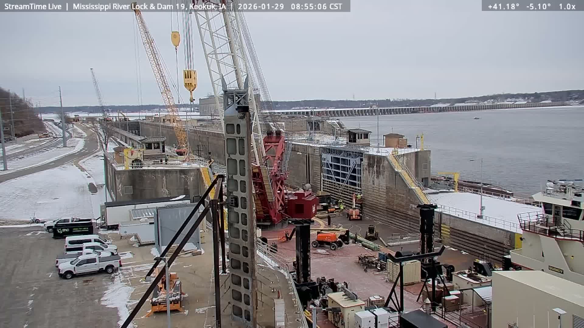 Keokuk Mississippi River Lock 19 Dam & Keokuk Power Plant Live Cam - Keokuk, Lee, Iowa, USA