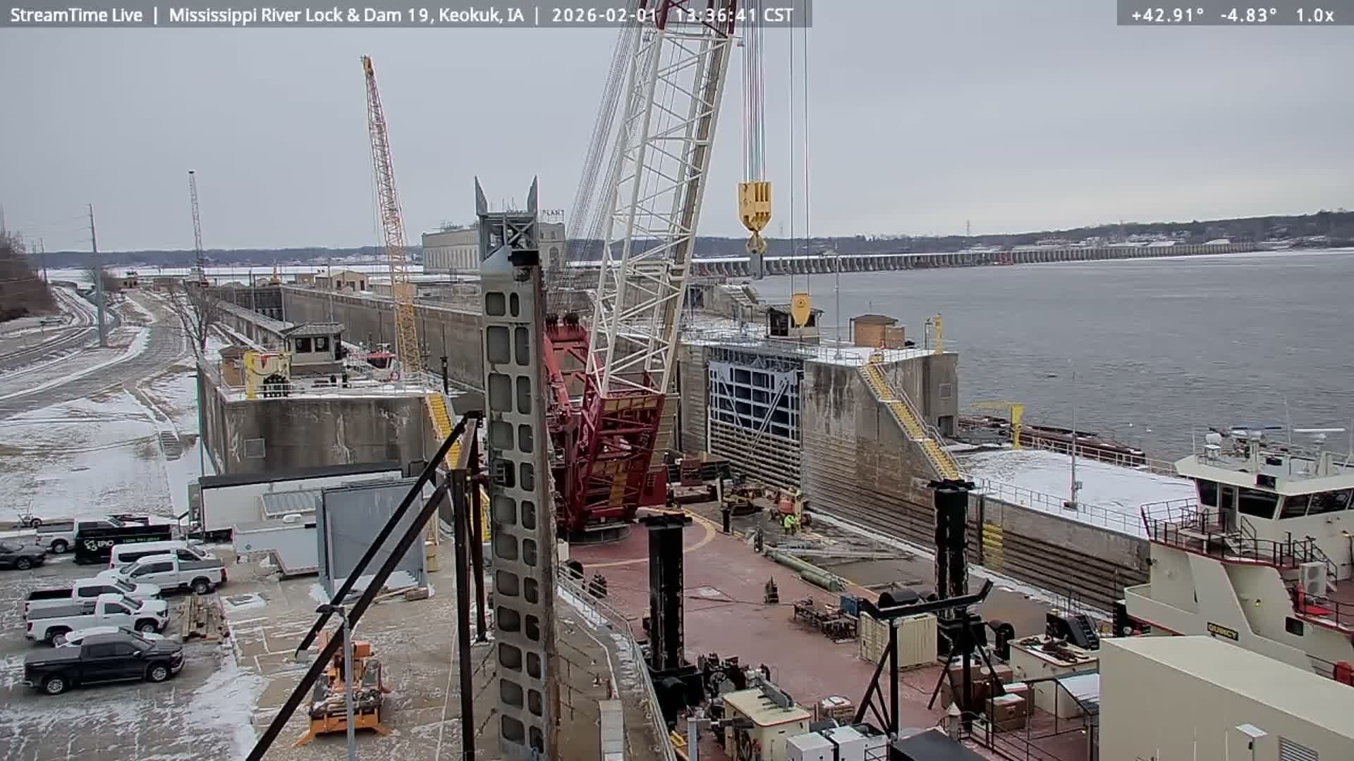 Keokuk Mississippi River Lock 19 Dam & Keokuk Power Plant Live Cam - Keokuk, Lee, Iowa, USA