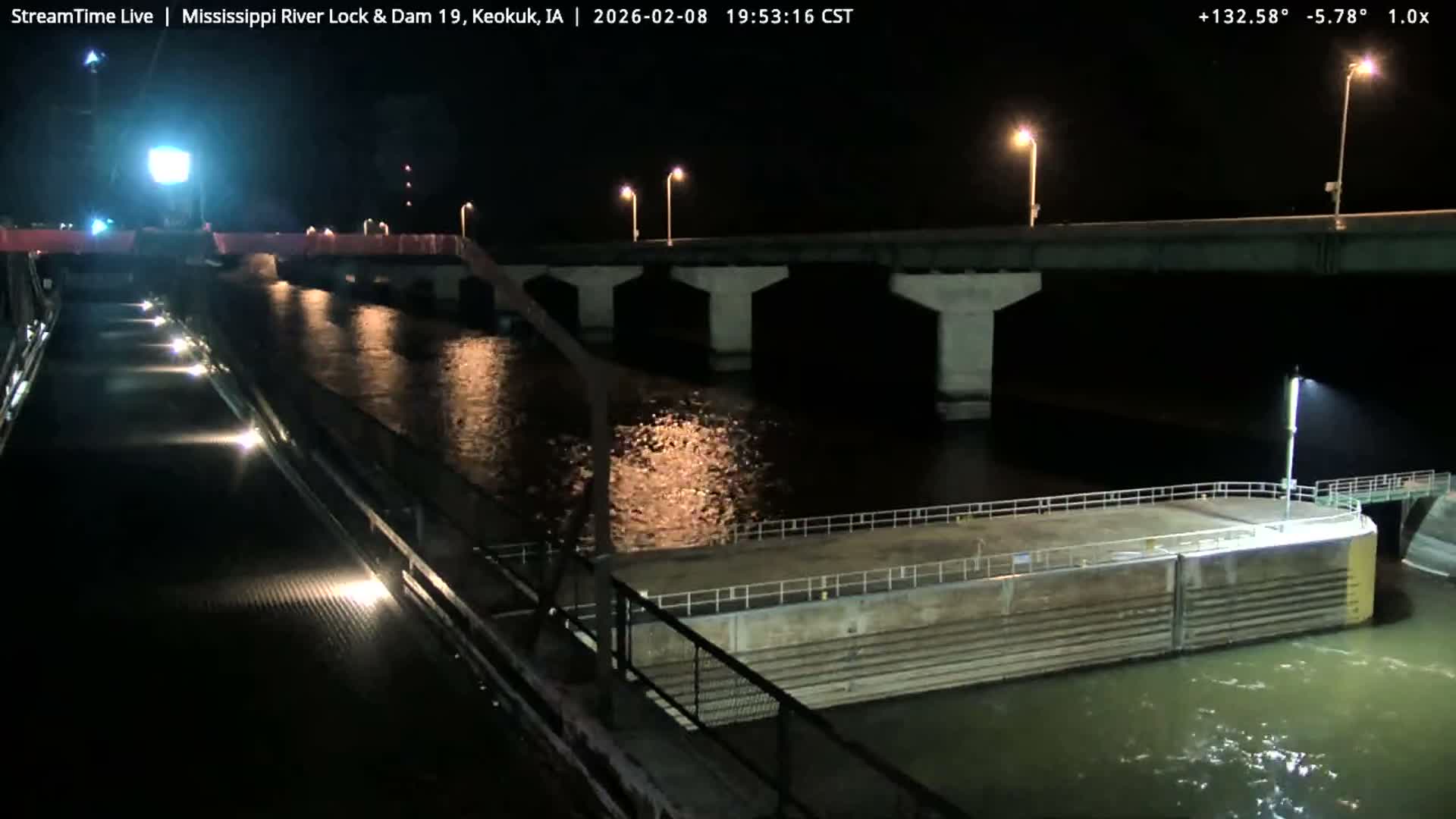Keokuk Mississippi River Lock 19 Dam & Keokuk Power Plant Live Cam - Keokuk, Lee, Iowa, USA