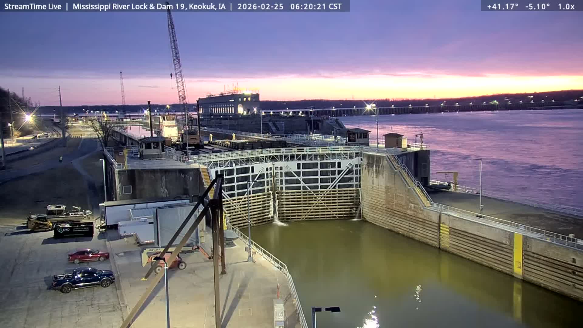 Keokuk Mississippi River Lock 19 Dam & Keokuk Power Plant Live Cam - Keokuk, Lee, Iowa, USA